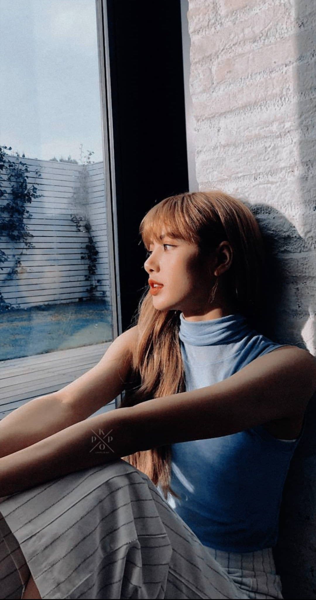 Lisa Mobile Wallpaper