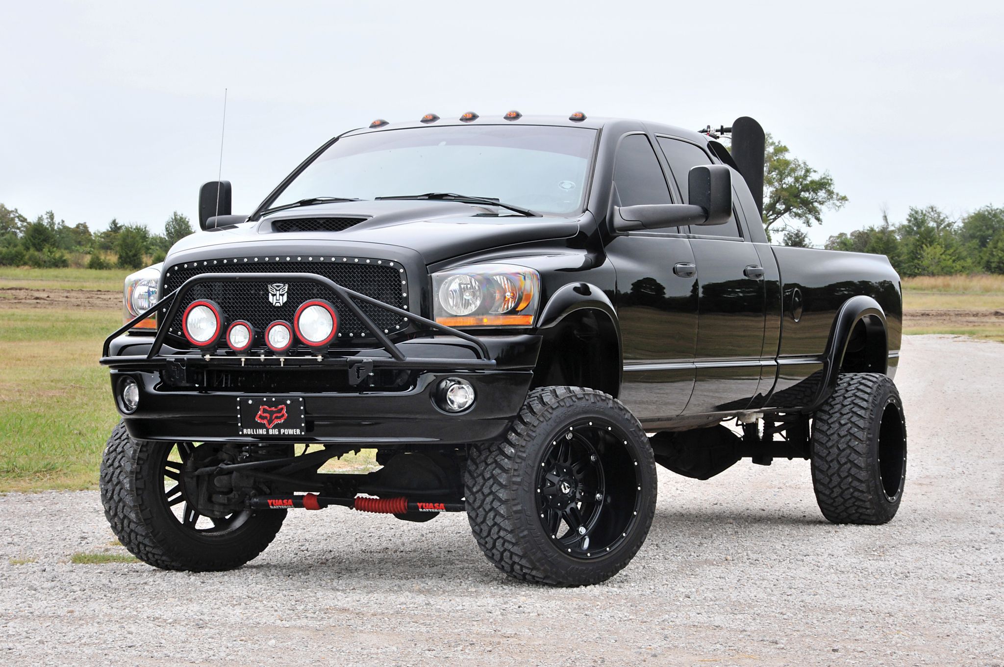 Dodge Ram 2500 Mega Cab