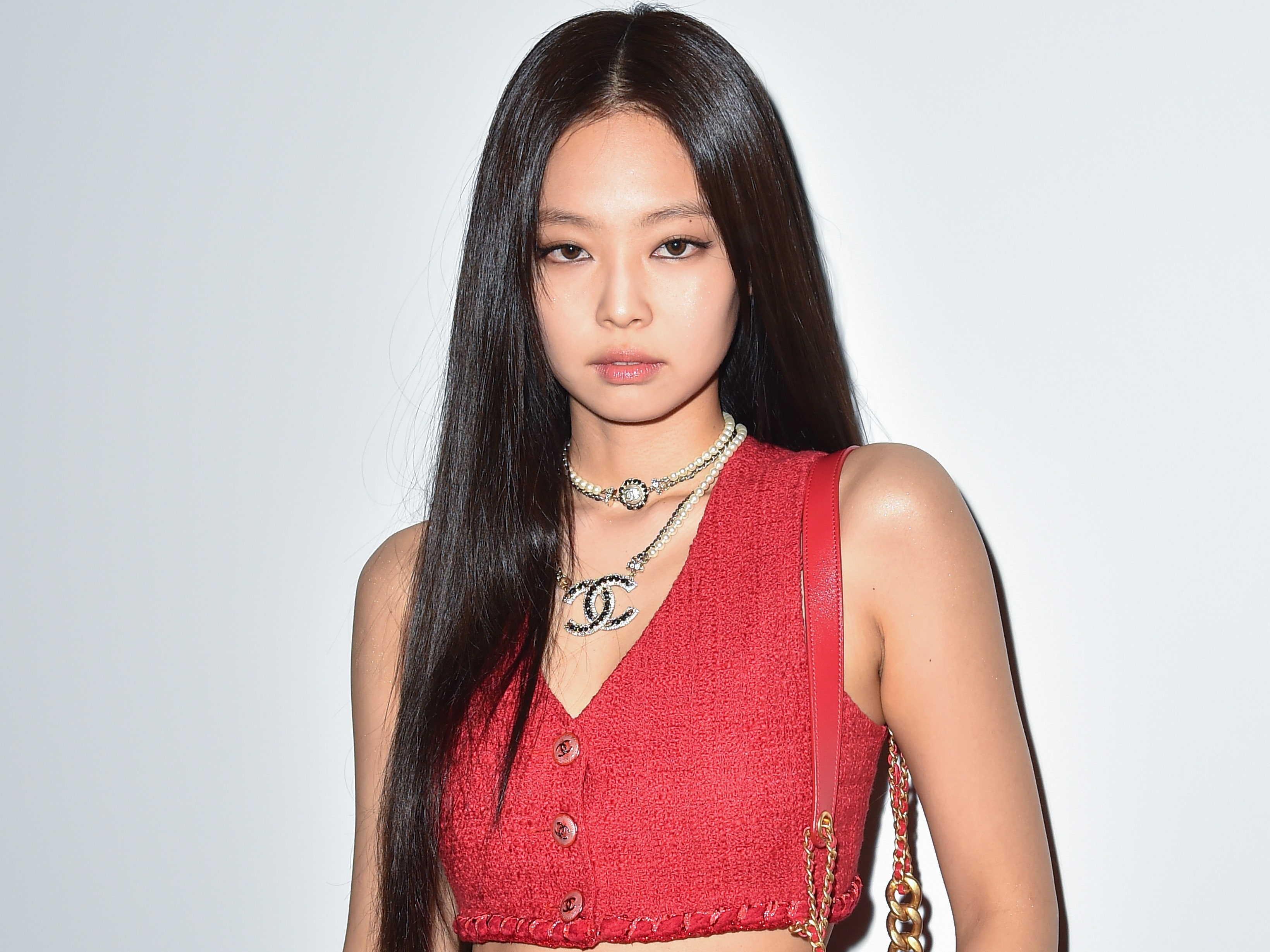 BLACKPINK's Jennie Looked Flaming Hot at the Chanel Show