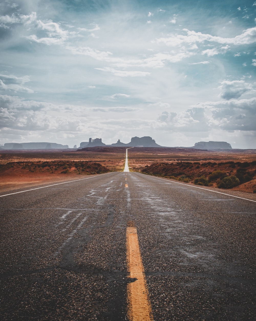 Desert Road Picture [HD]. Download Free Image