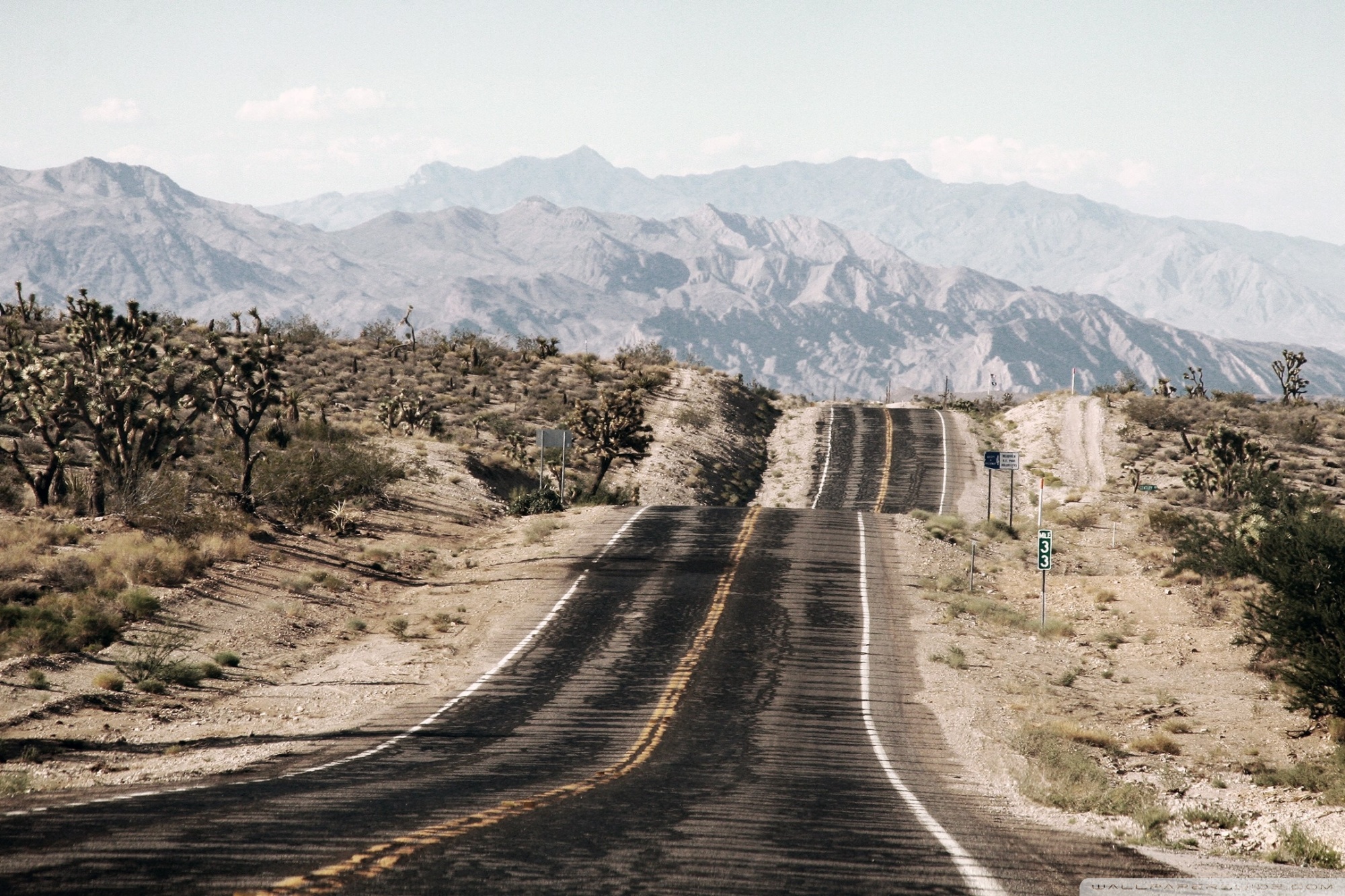 Long Desert Road Ultra HD Desktop Background Wallpaper for 4K UHD TV, Widescreen & UltraWide Desktop & Laptop, Multi Display, Dual Monitor, Tablet
