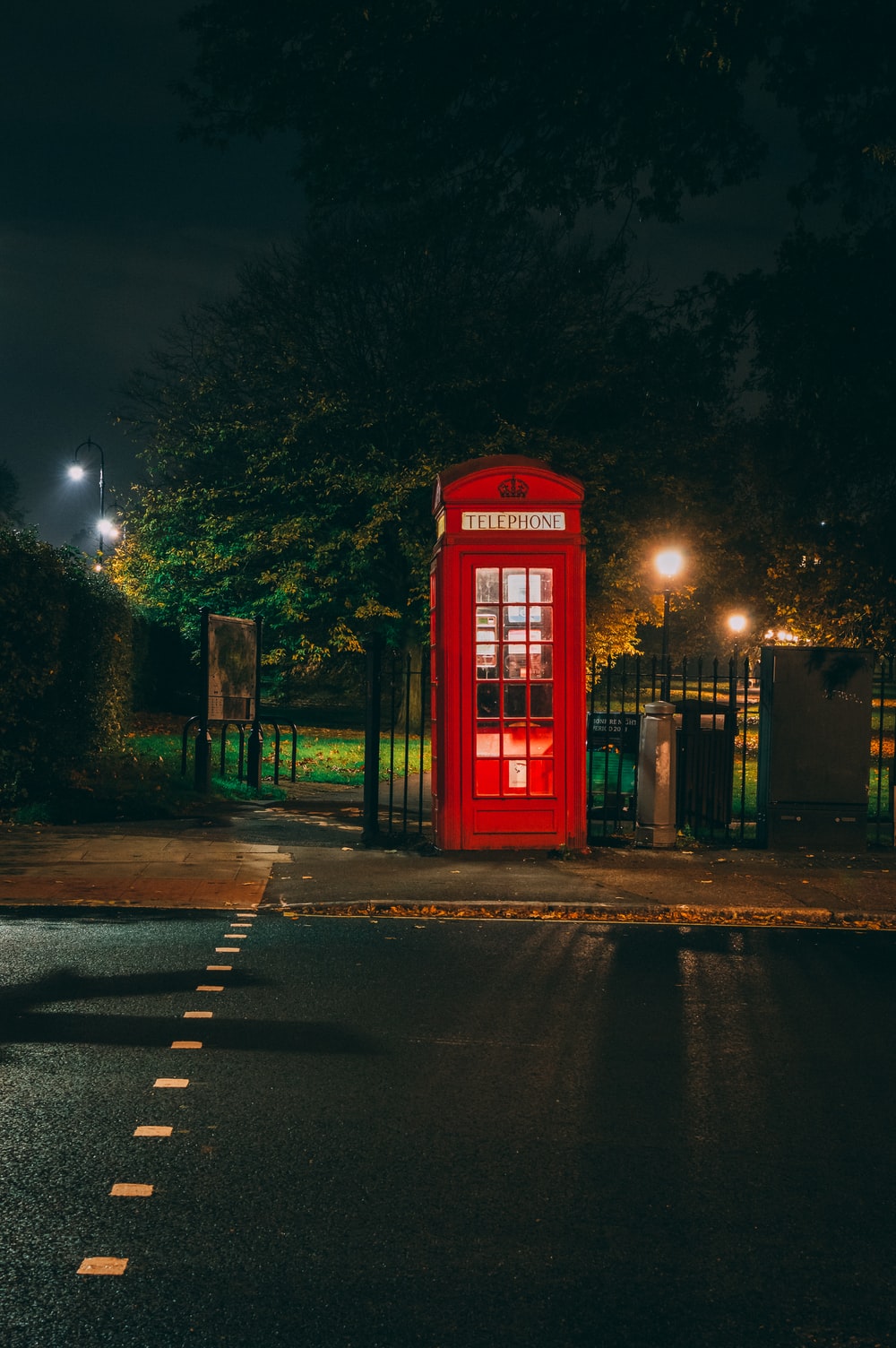 Telephone Box Wallpapers - Wallpaper Cave