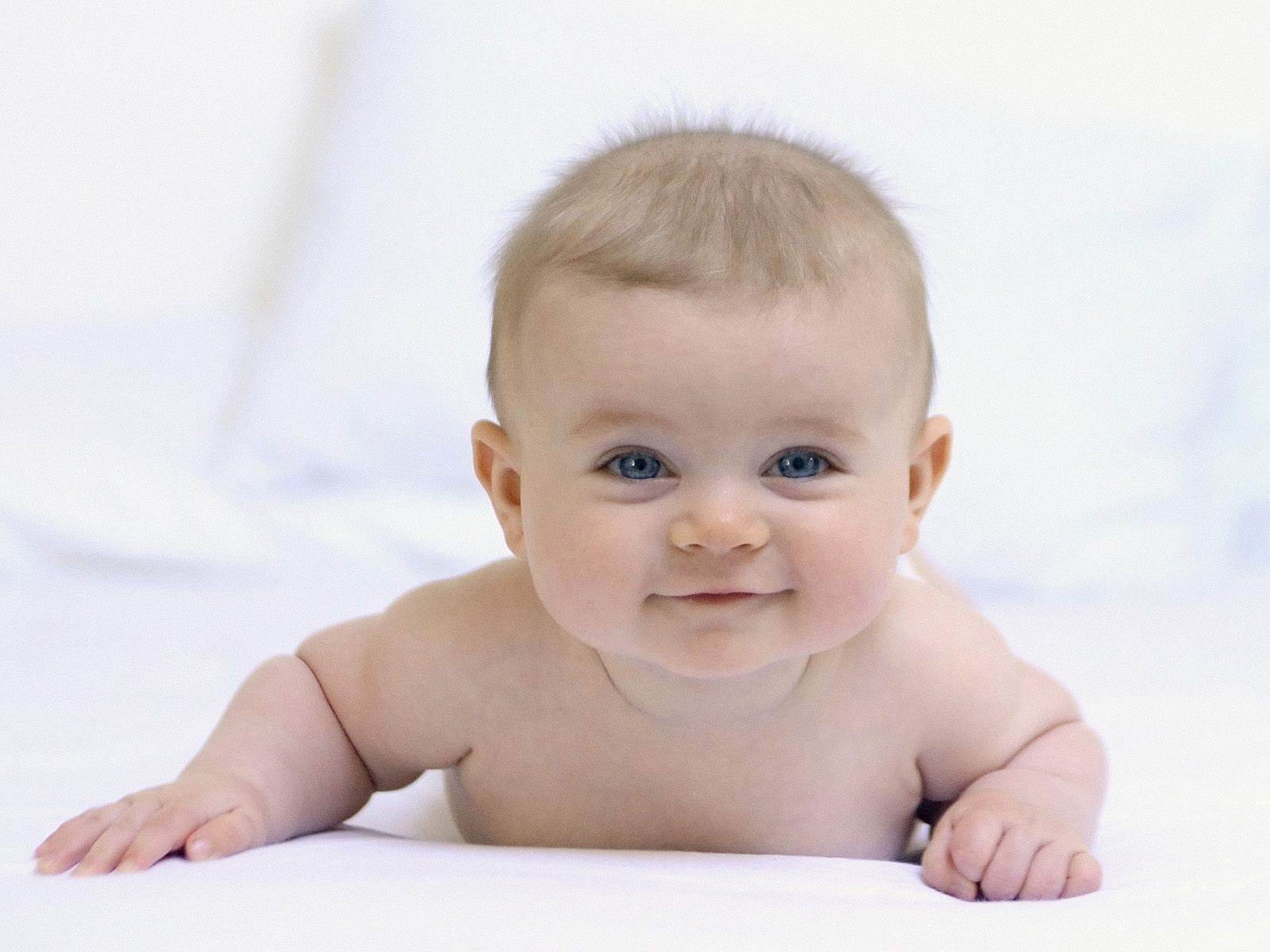 Cute Baby Picture Wallpaper