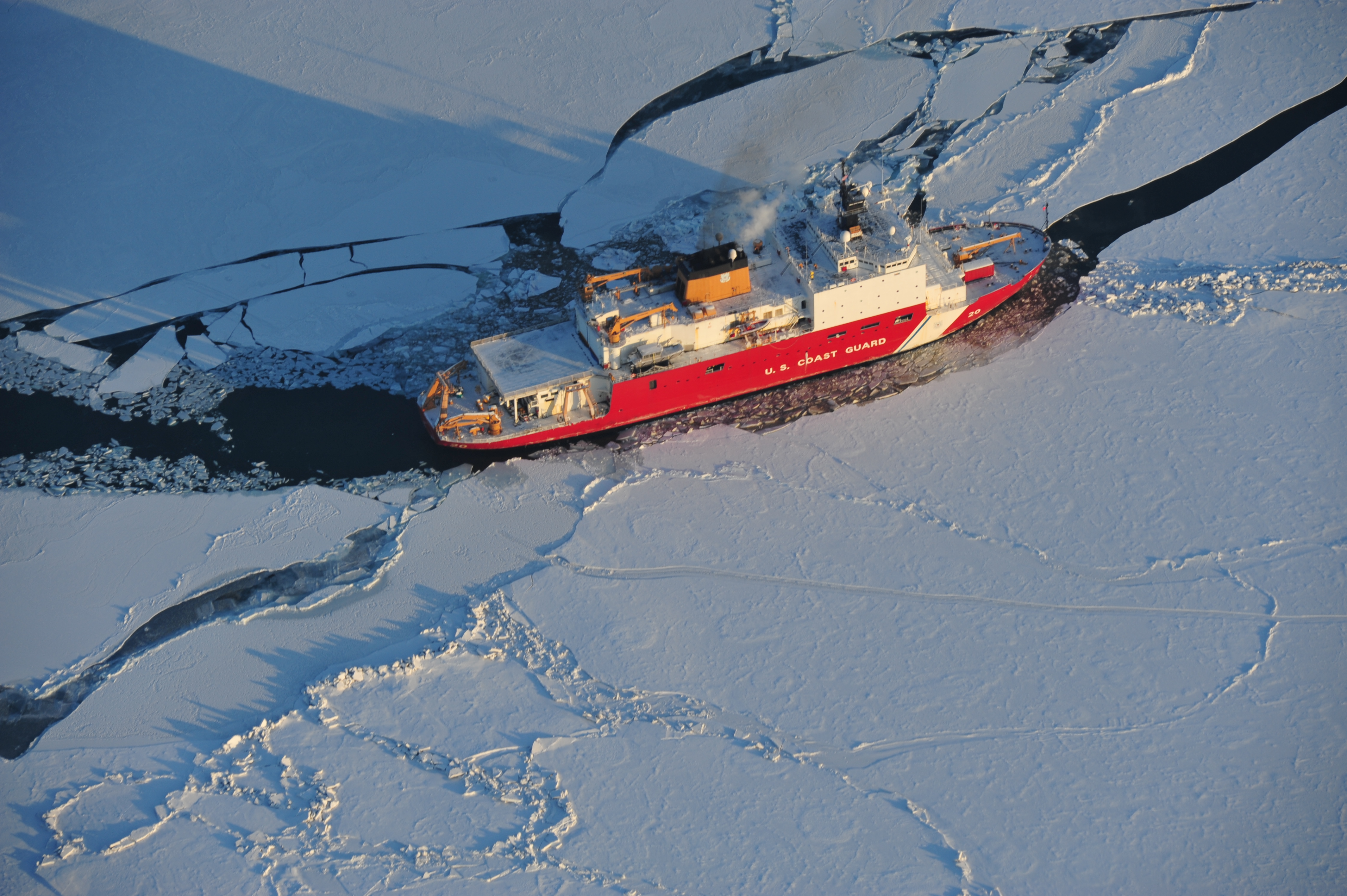 Zukunft: Changing Arctic Could Lead to Armed U.S. Icebreakers in Future Fleet