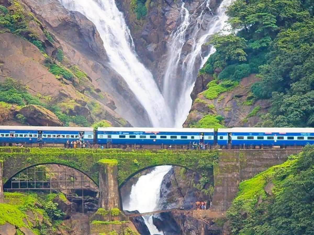 Reasons Why You Should Experience Dudhsagar Waterfall