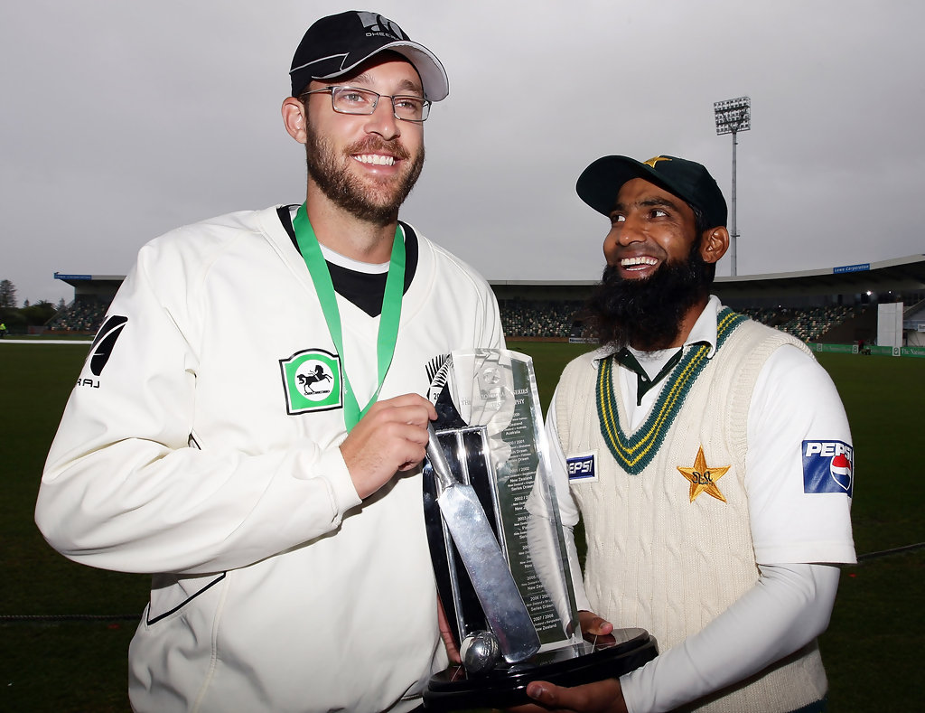 Daniel Vettori, Mohammad Yousuf Vettori and Mohammad Yousuf Photo