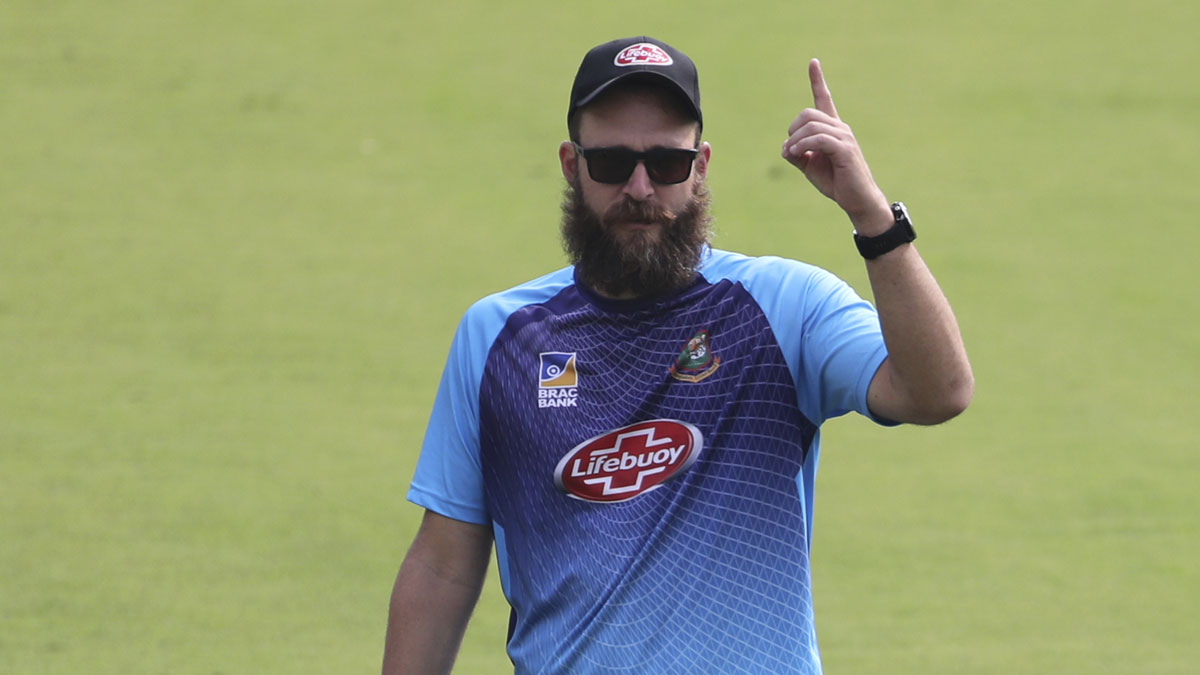 Bangladesh Coach Daniel Vettori Expects T20 Like Atmosphere In Day Night Test