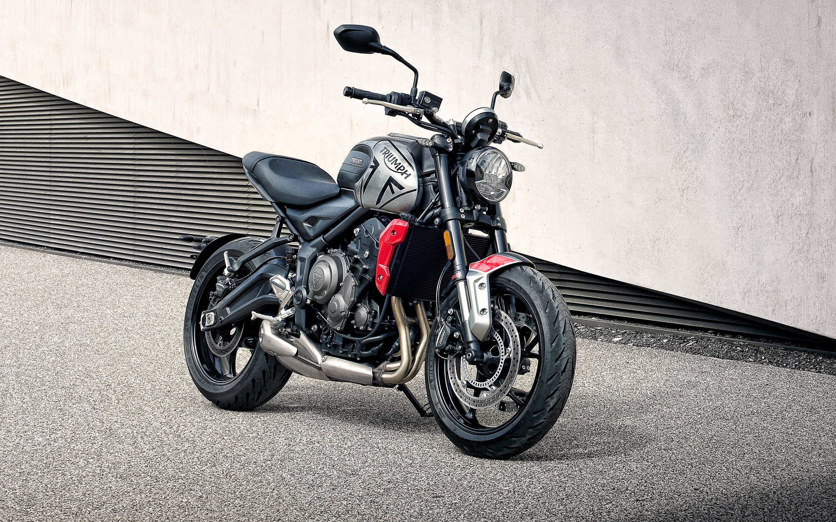 Download wallpaper Triumph Trident, 2021, front view, new Trident 660, BSA Rocket 3, new motorcycles, Triumph for desktop with resolution 2880x1800. High Quality HD picture wallpaper