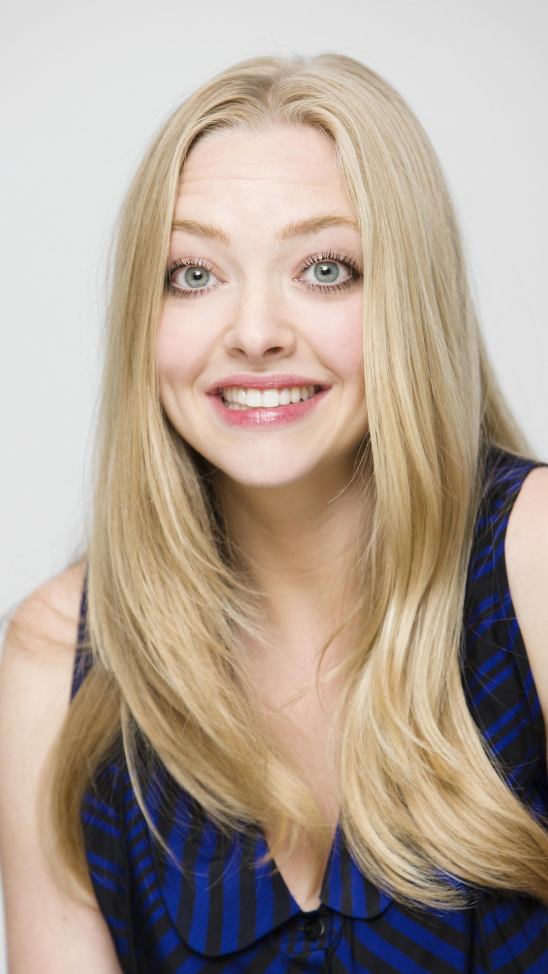 Amanda Seyfried Phone Wallpapers - Wallpaper Cave