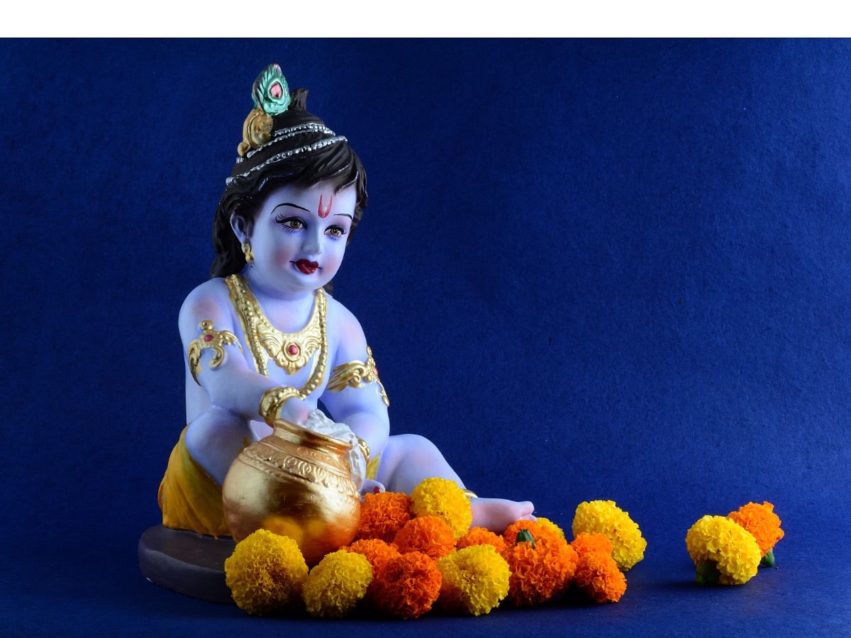 Happy Krishna Janmashtami 2022: HD Image, Wallpaper, Posters, WhatsApp Stickers, Facebook Status, Quotes, Messages, and Wishes