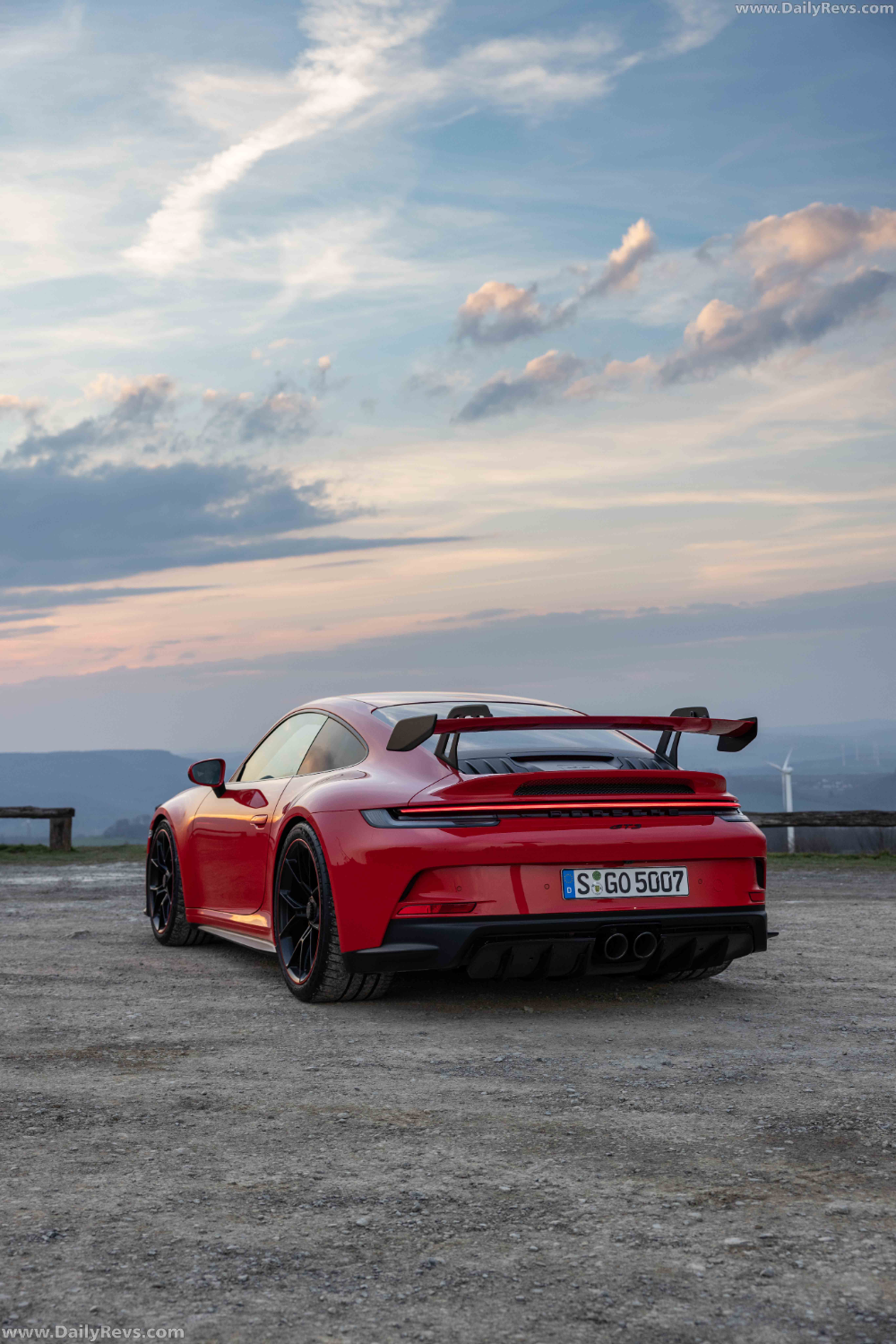 2022 Porsche 911 GT3 Red. Автомобили, Феррари, Красный