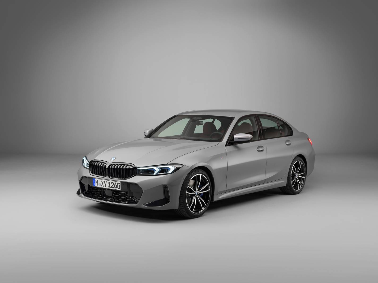 2023 BMW 3 Series Facelift Arrives With More Aggressive Styling and New Technology