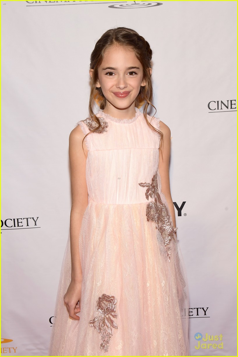 American Housewife' Actress Julia Butters Presents Award at Cinema Audio Society Awards 2019: Photo 1217368. Julia Butters Picture. Just Jared Jr