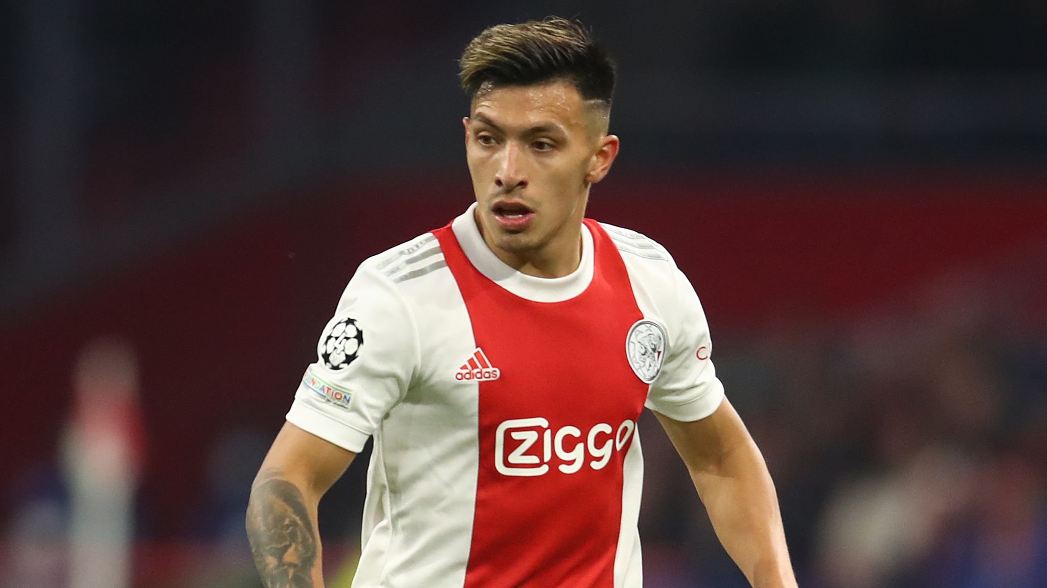 Lisandro Martinez: Manchester United, Arsenal target tells Ajax of desire to play in the Premier League