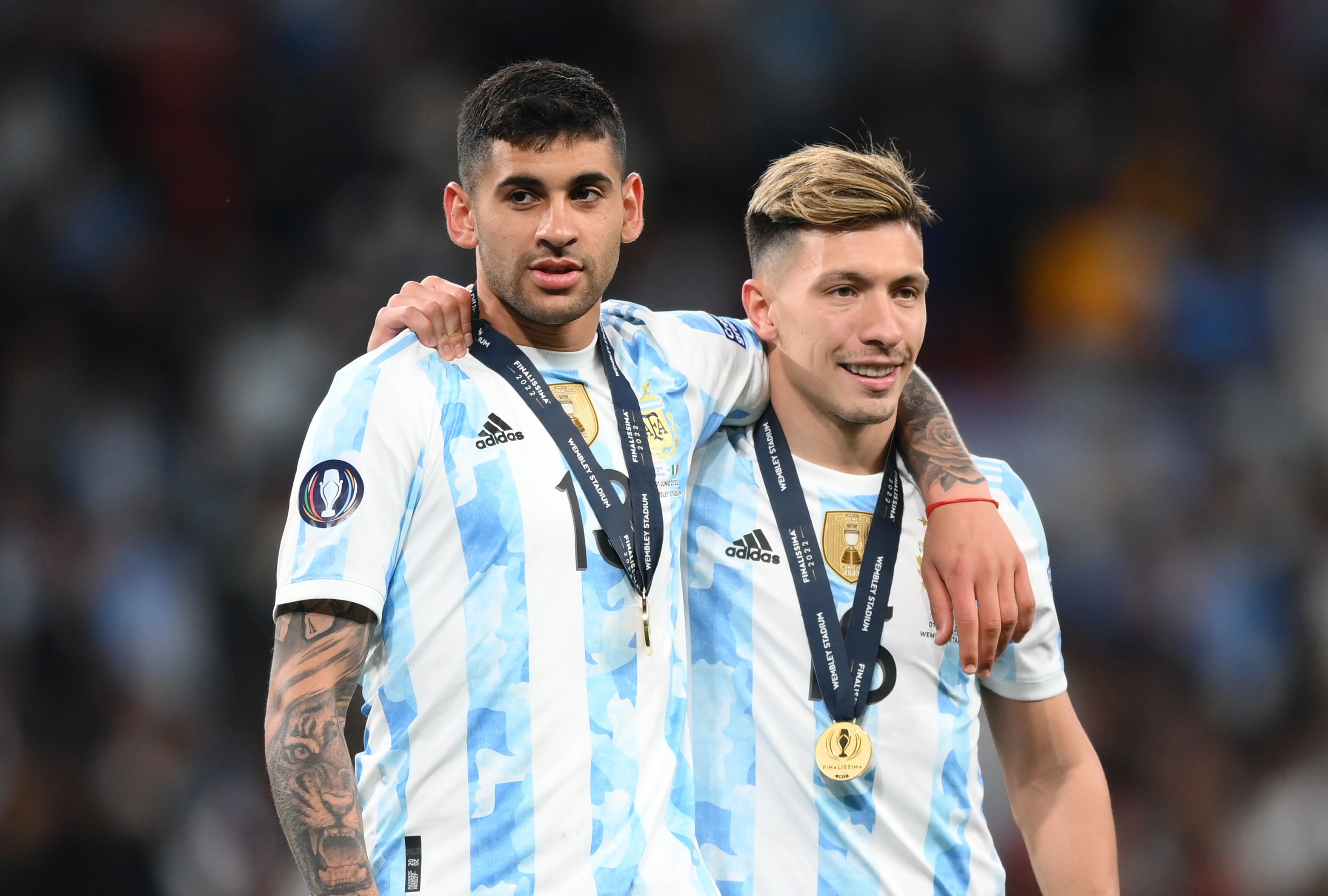 Arsenal £25m transfer bid for Argentina defender Lisandro Martinez REJECTED