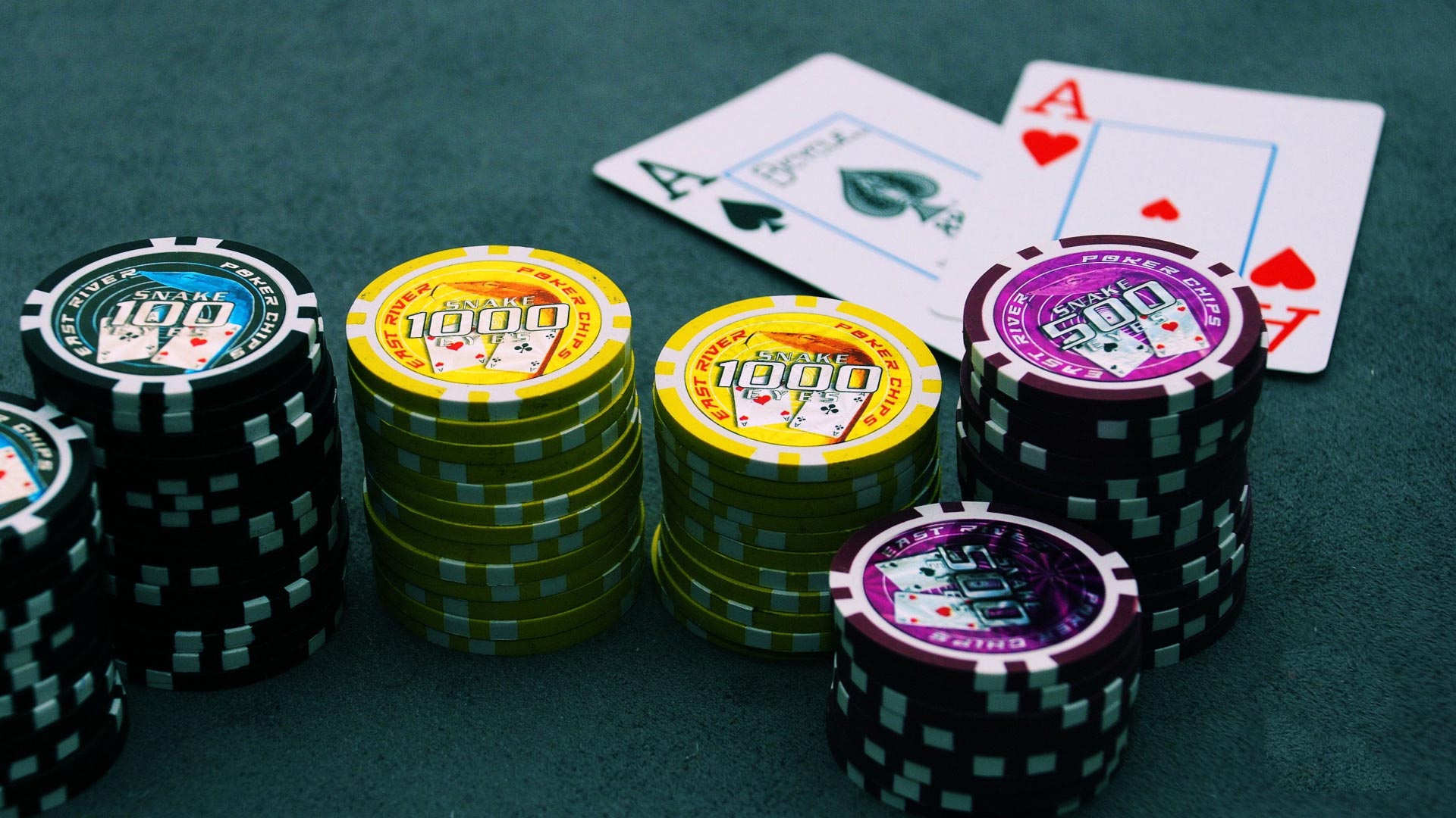 Poker Theme for Windows 10