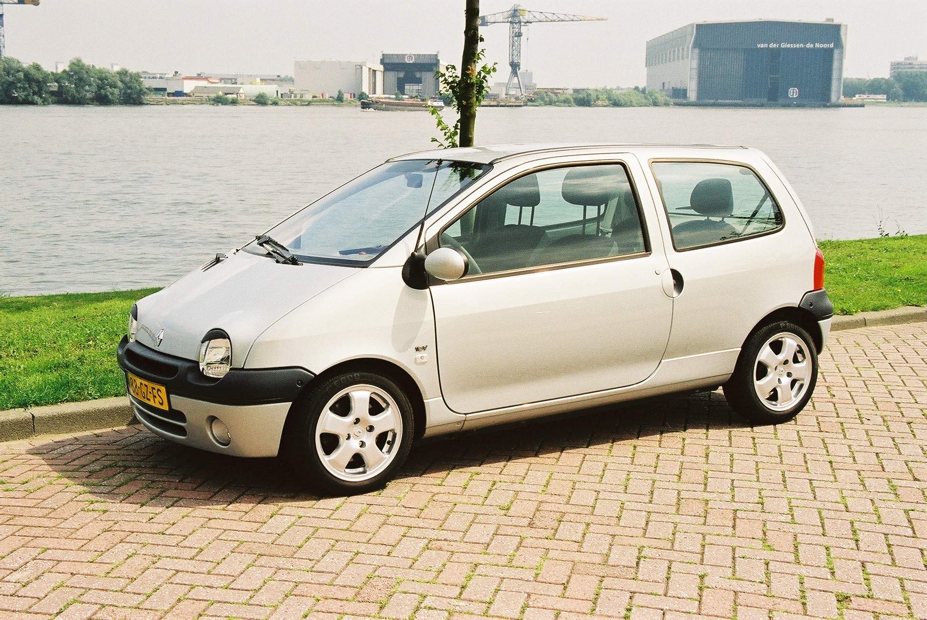 Renault Twingo Wallpaper