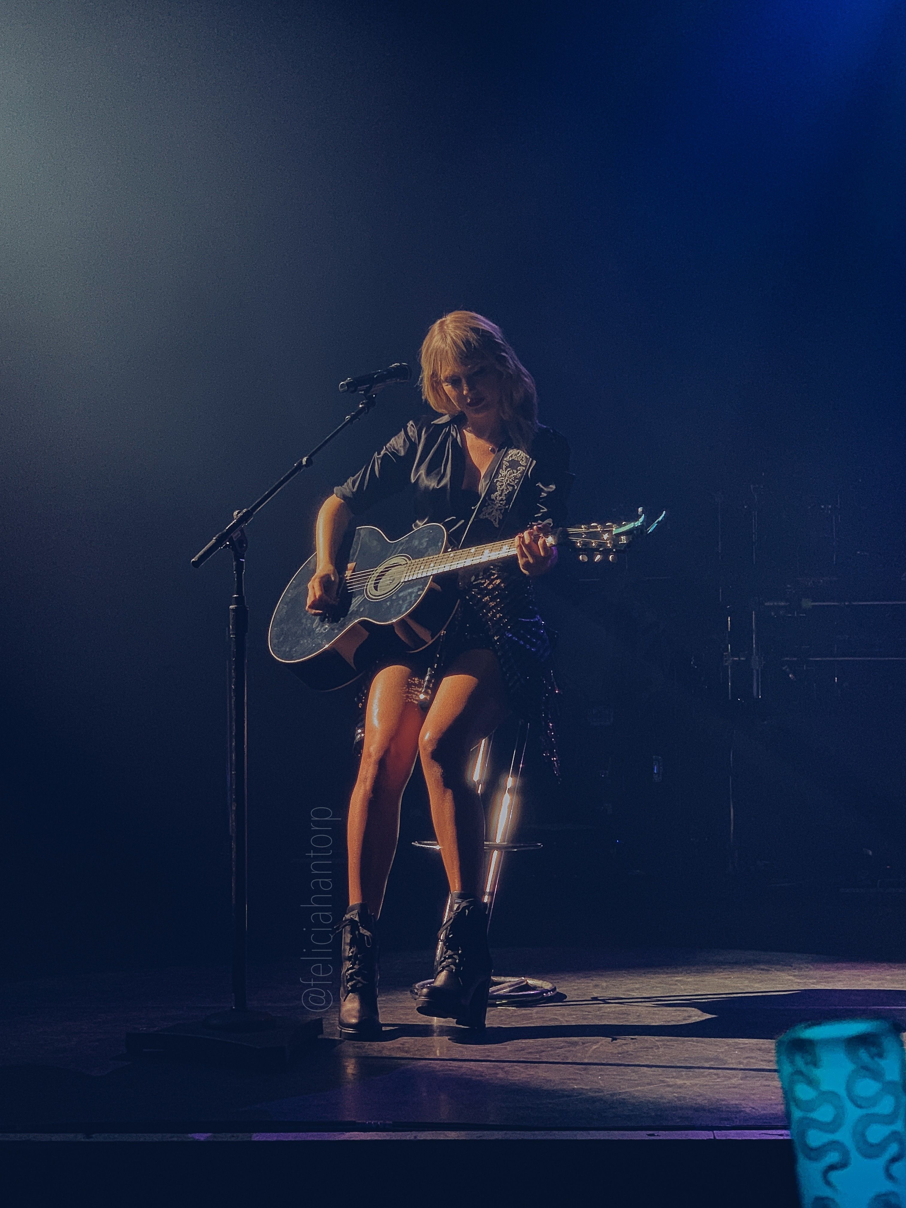 Taylor Swift of Lover concert. Taylor swift guitar, Taylor swift wallpaper, Taylor swift picture