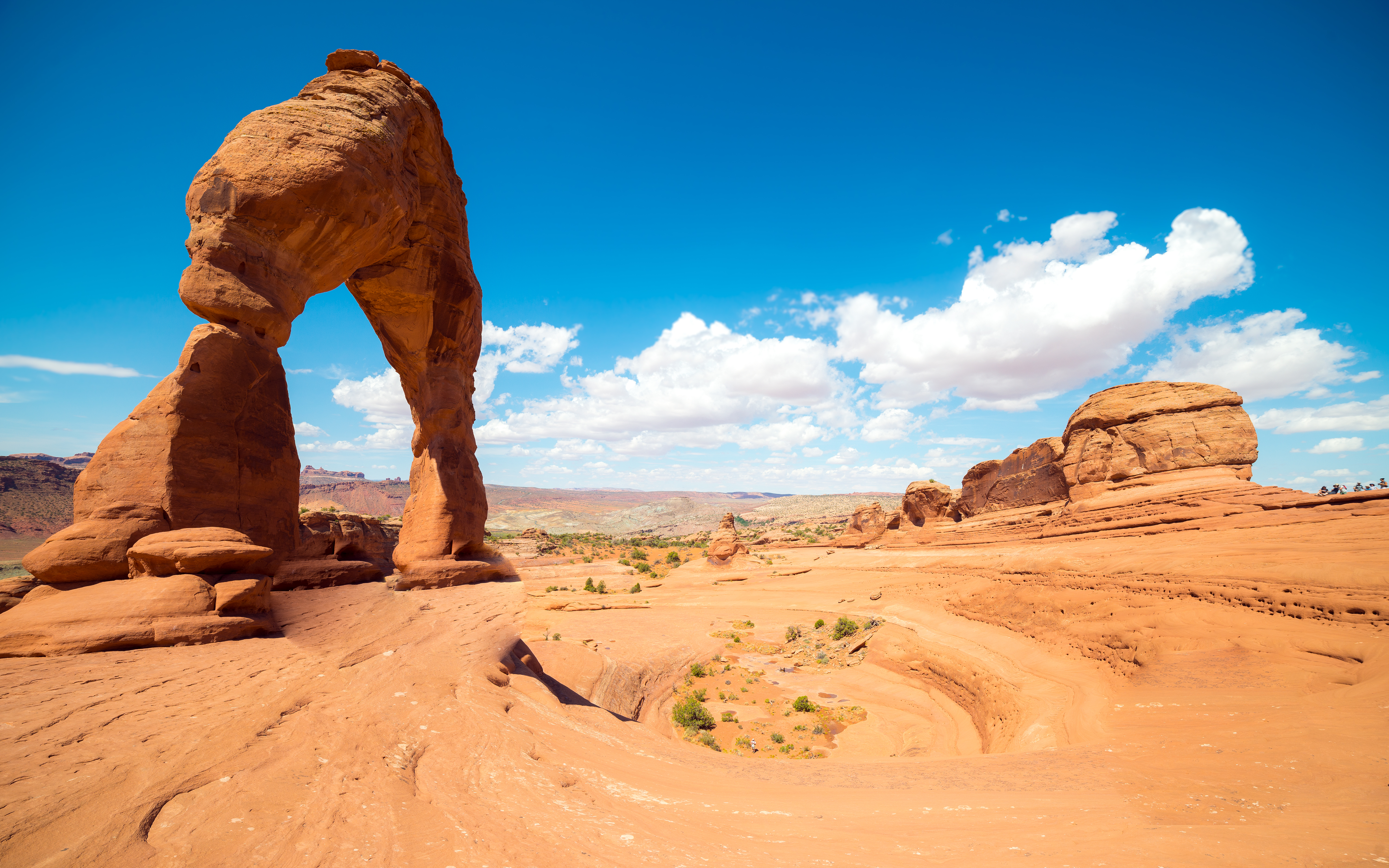 Delicate Arches Wallpaper 4K, Arches national park, Landmark, Utah, Clouds, Nature