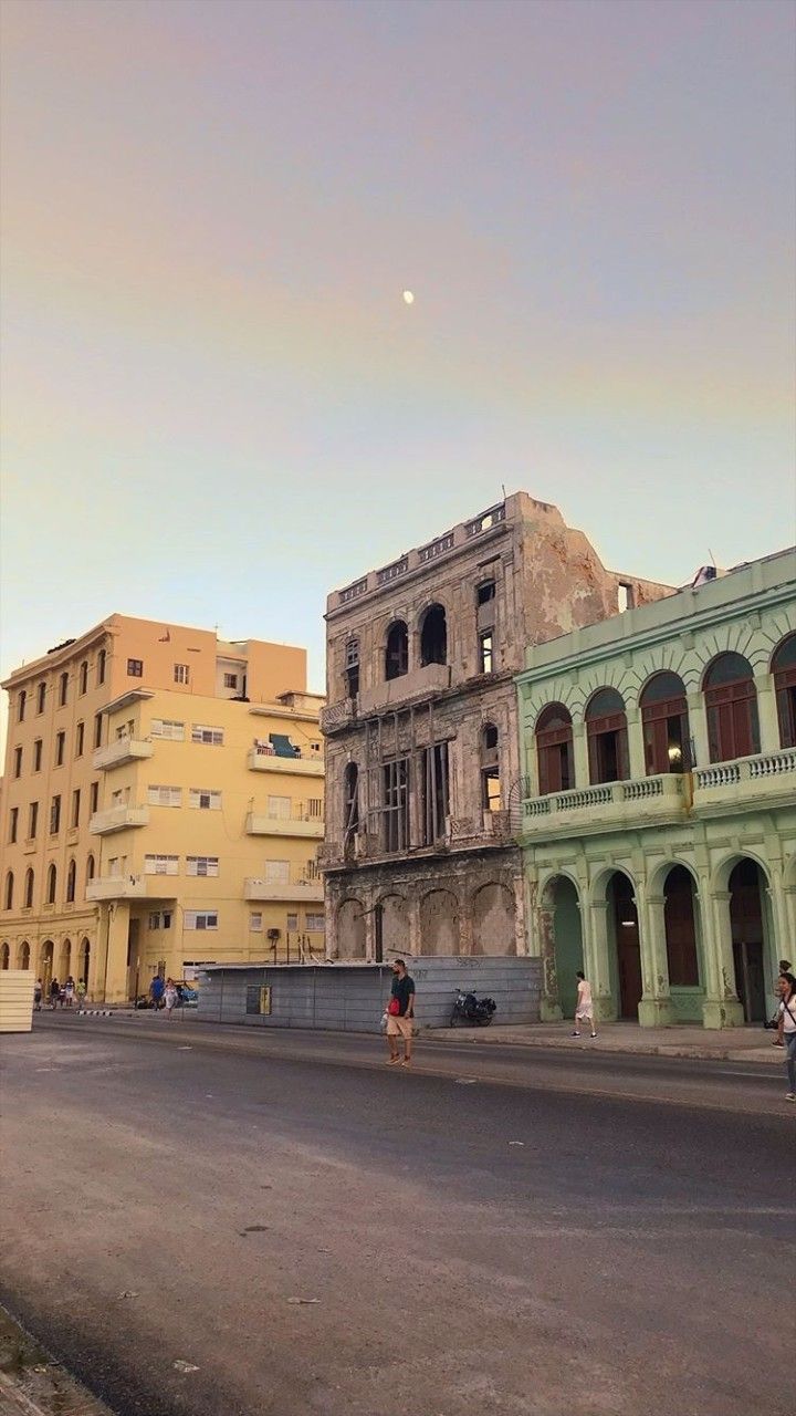 Daniela Salcedo wallpaper #wallpaper Cuba Habana #cubawallpaper #arquitectura wallpaper de viaje #dswallpaper #ds DS Havana