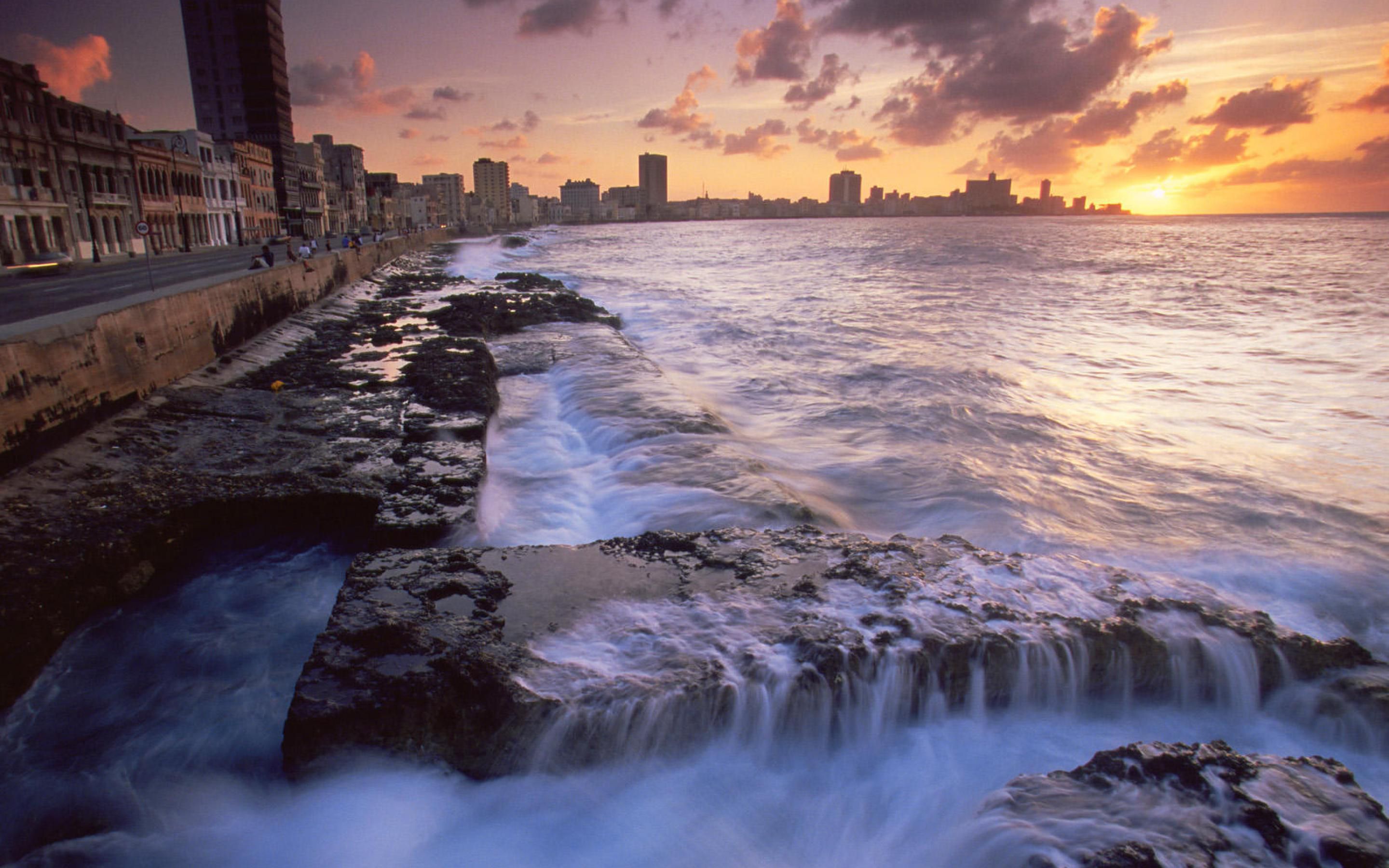 El Malecón, La Habana. Cuba picture, Cuba travel, Cuba