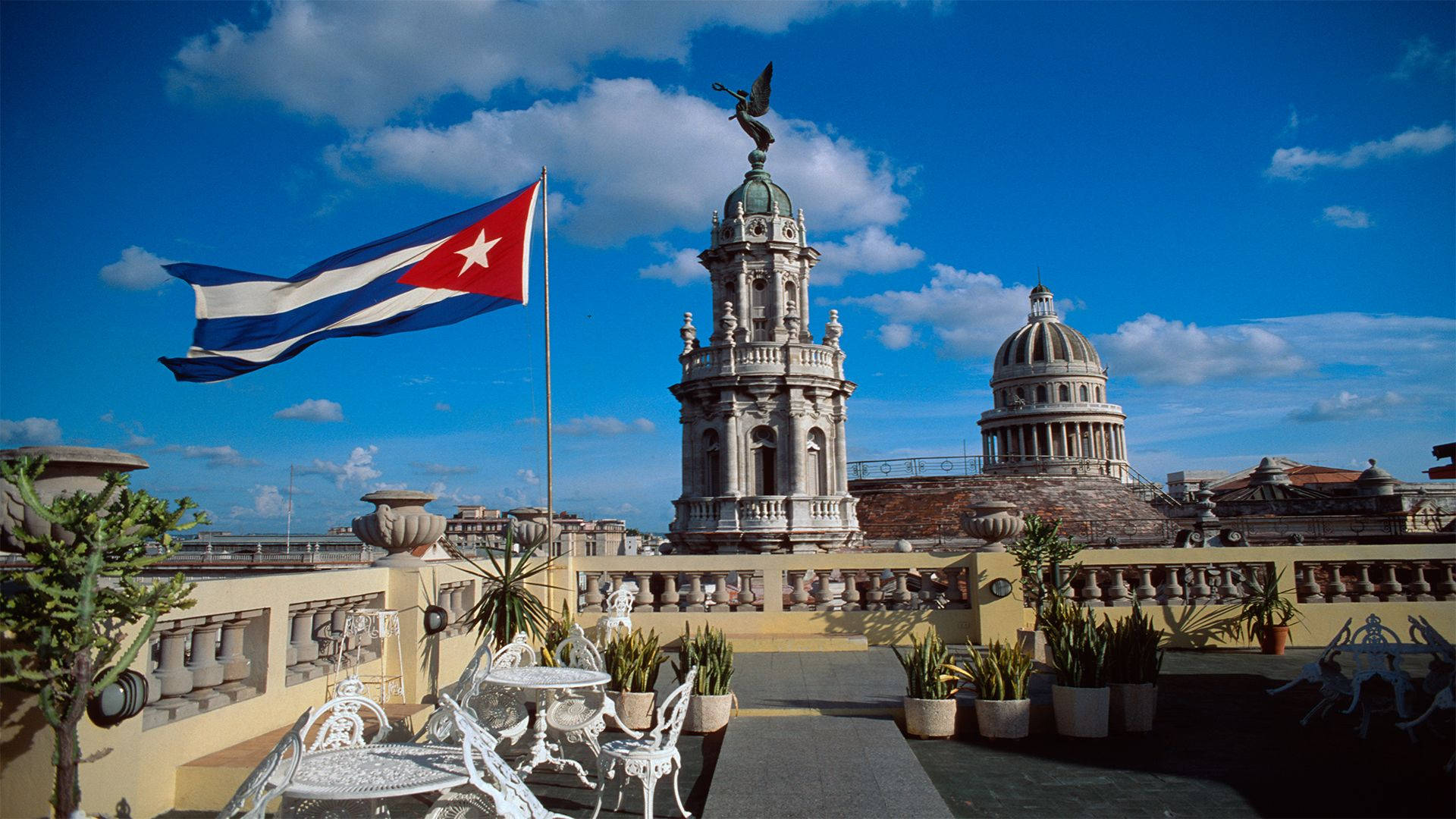 Download Centro Gallego De La Habana Cuba Wallpaper