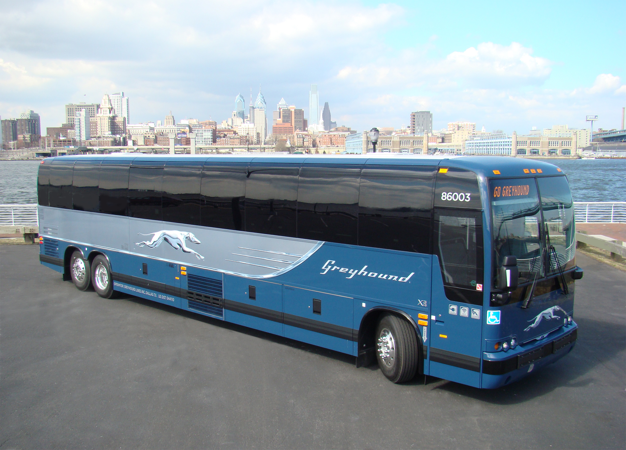 Greyhound Bus HD Wallpaper and Background