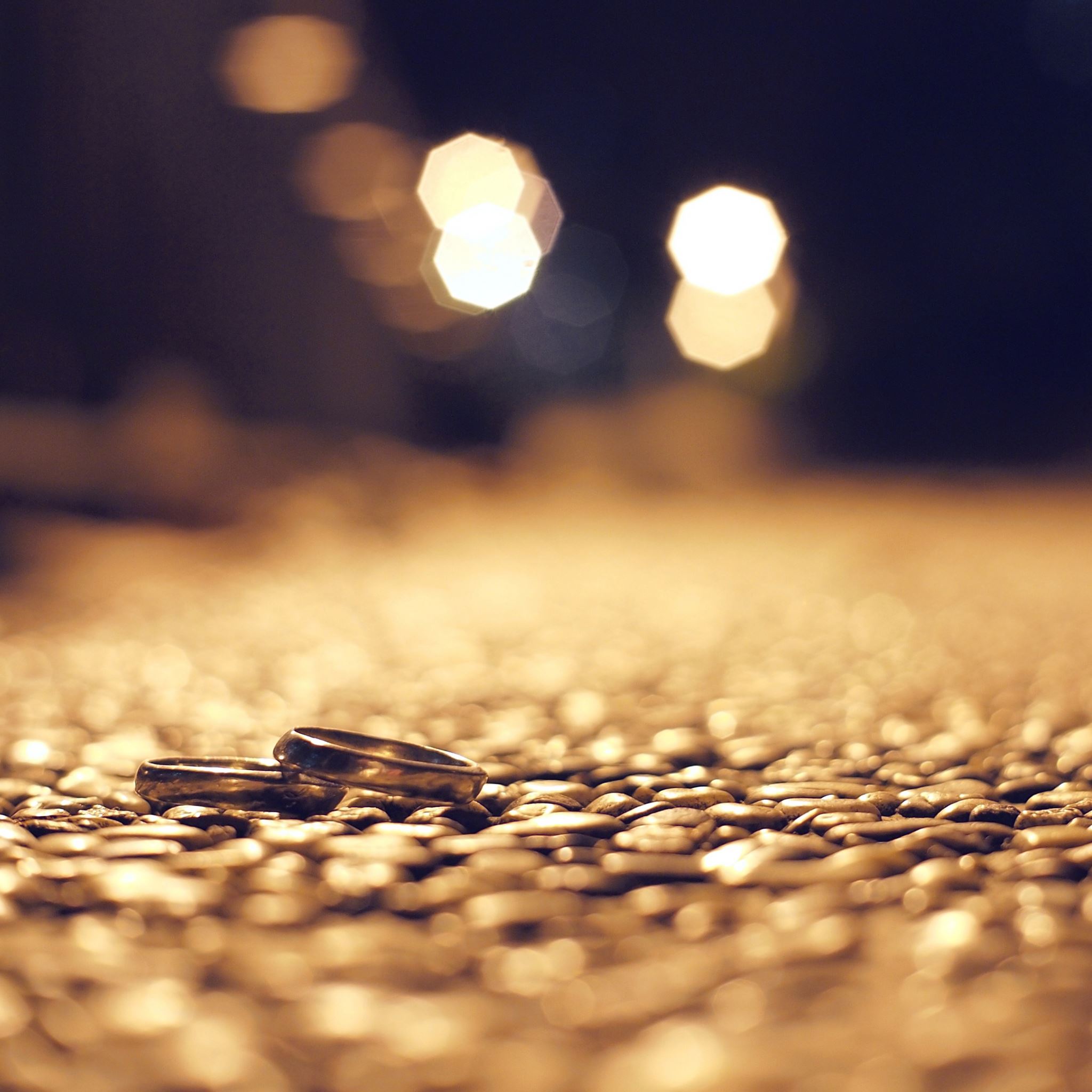 Love rings iPad Air Wallpaper Free Download