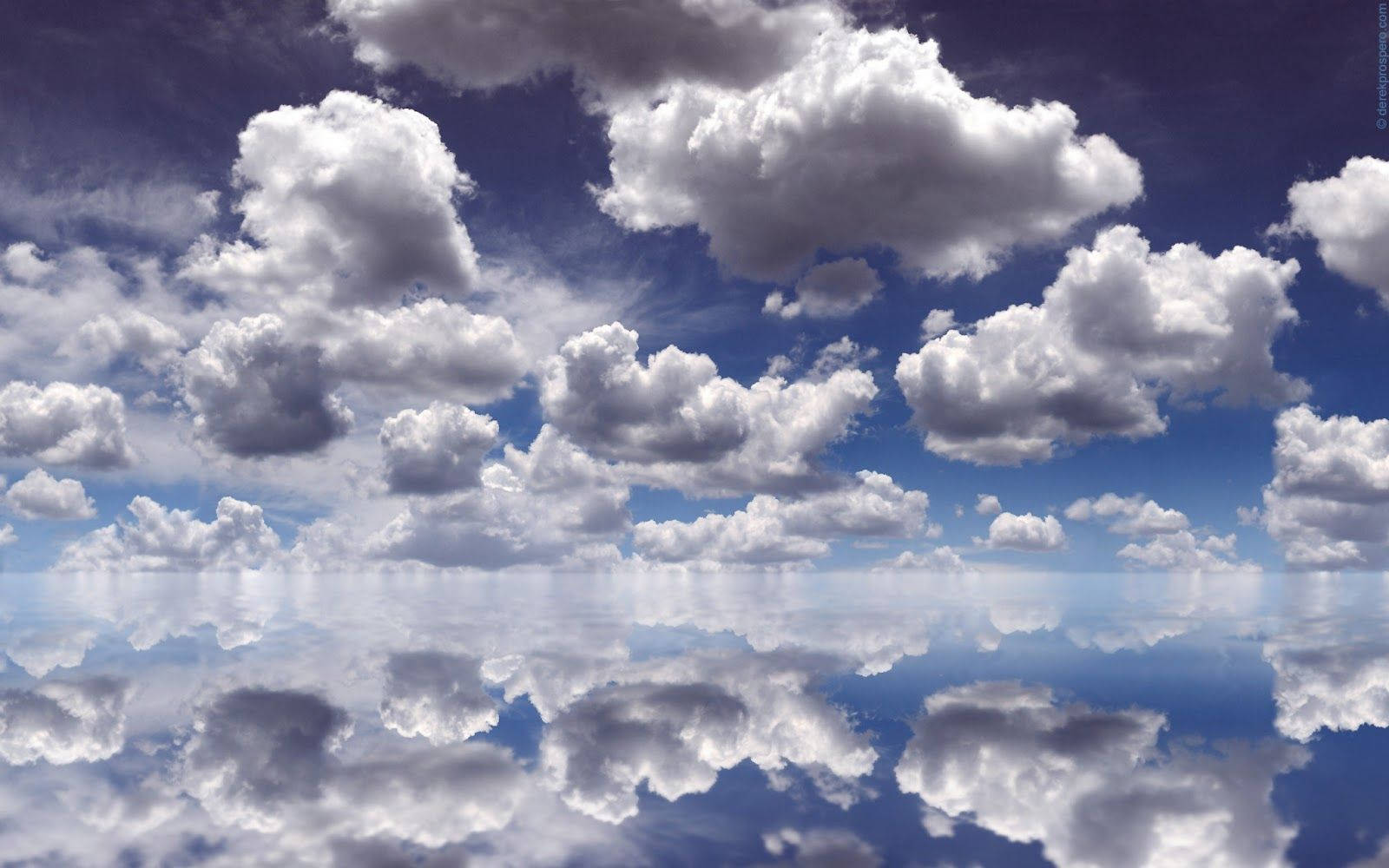 Download Aesthetic Clouds Reflection Wallpaper