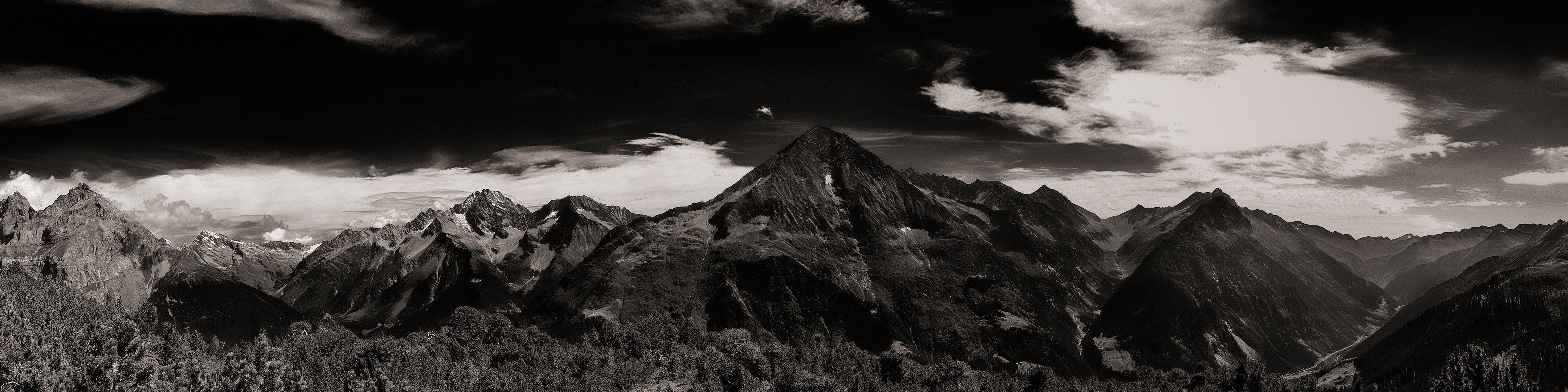 Black and white panorama of the swiss alps free image download
