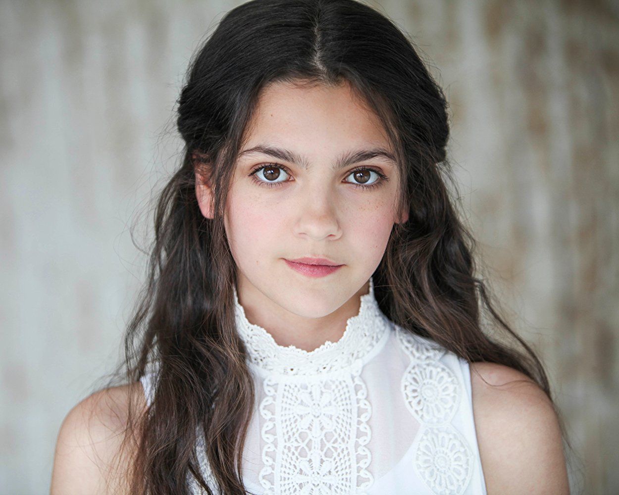 Emily Carey Wallpapers - Wallpaper Cave