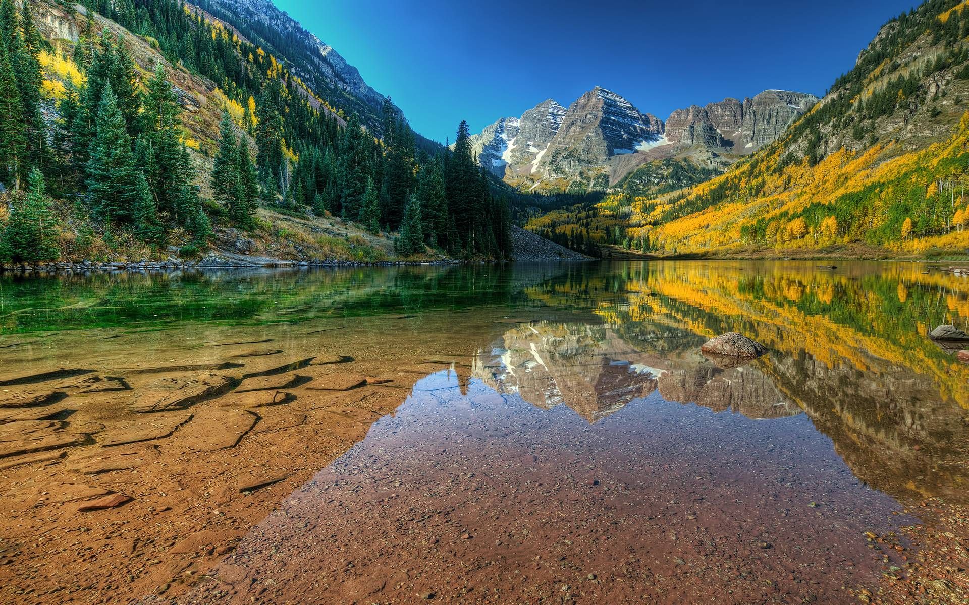 Crystal clear mountain lake Bells, Colorado, USA [1920x1200]