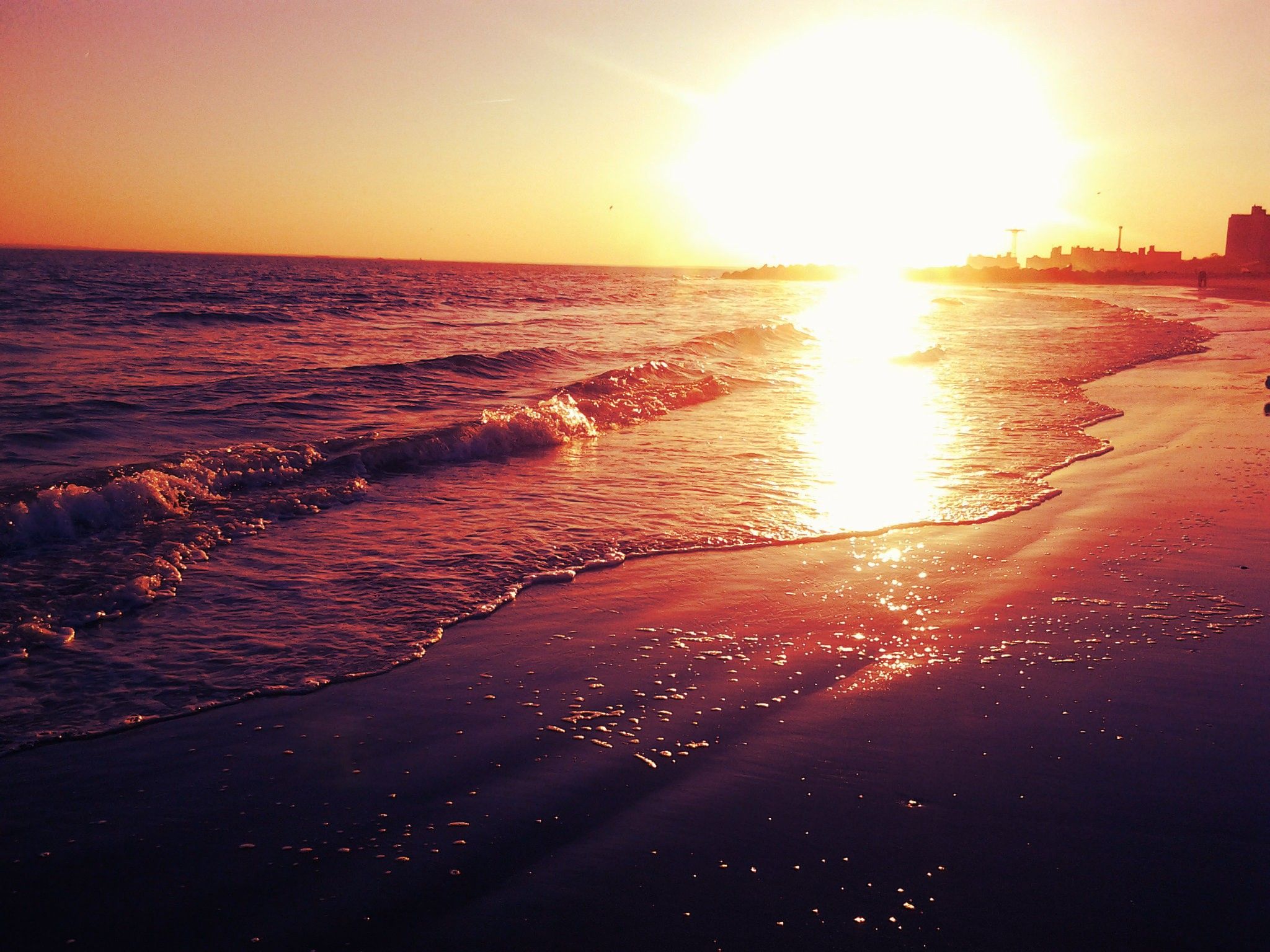 Beach Sunrise Wallpaper. Water sunset, Sunset photography, Sunset wallpaper
