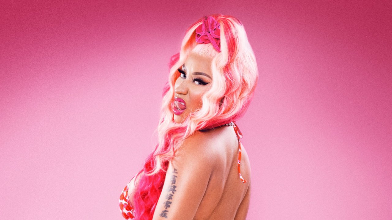 Nicki Minaj Revives Roman Alter Ego On 'Super Freaky Girl' Remix