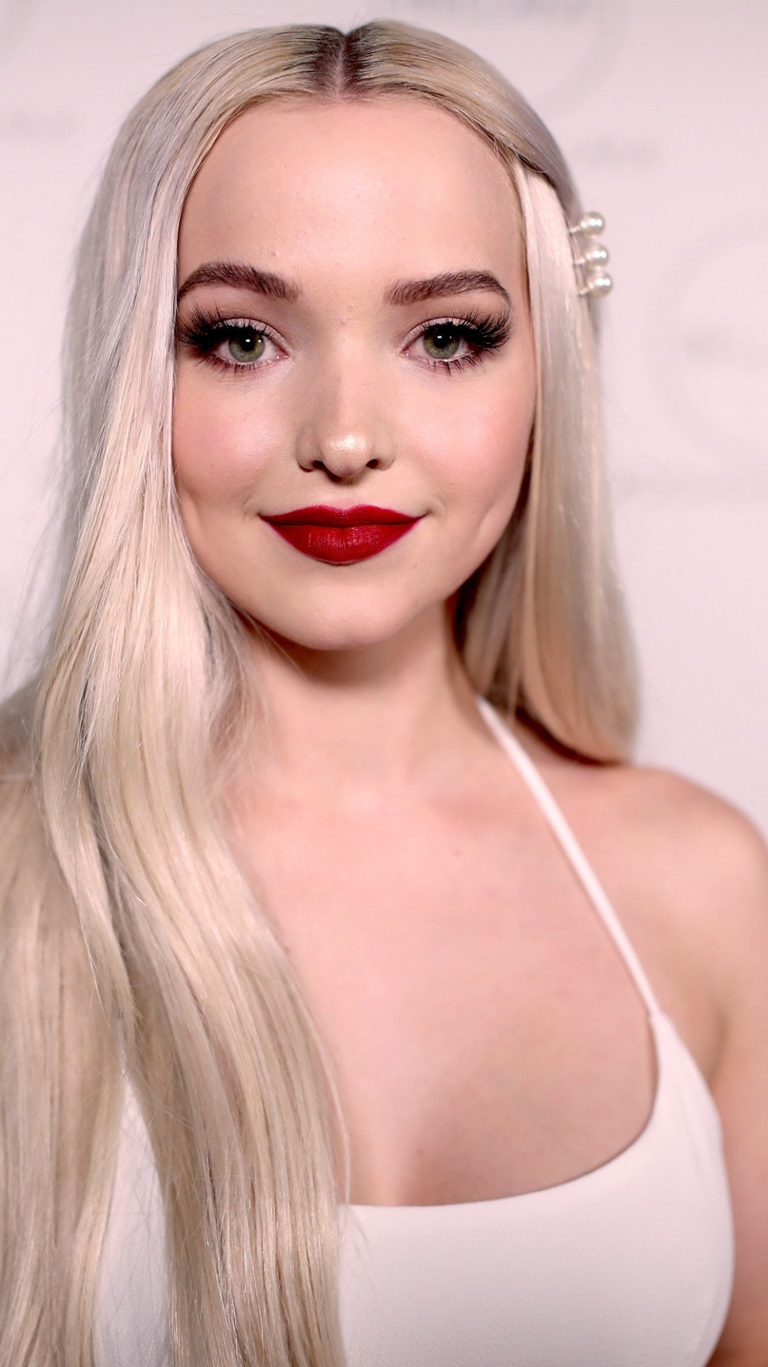 Dove Cameron Phone Wallpapers - Wallpaper Cave