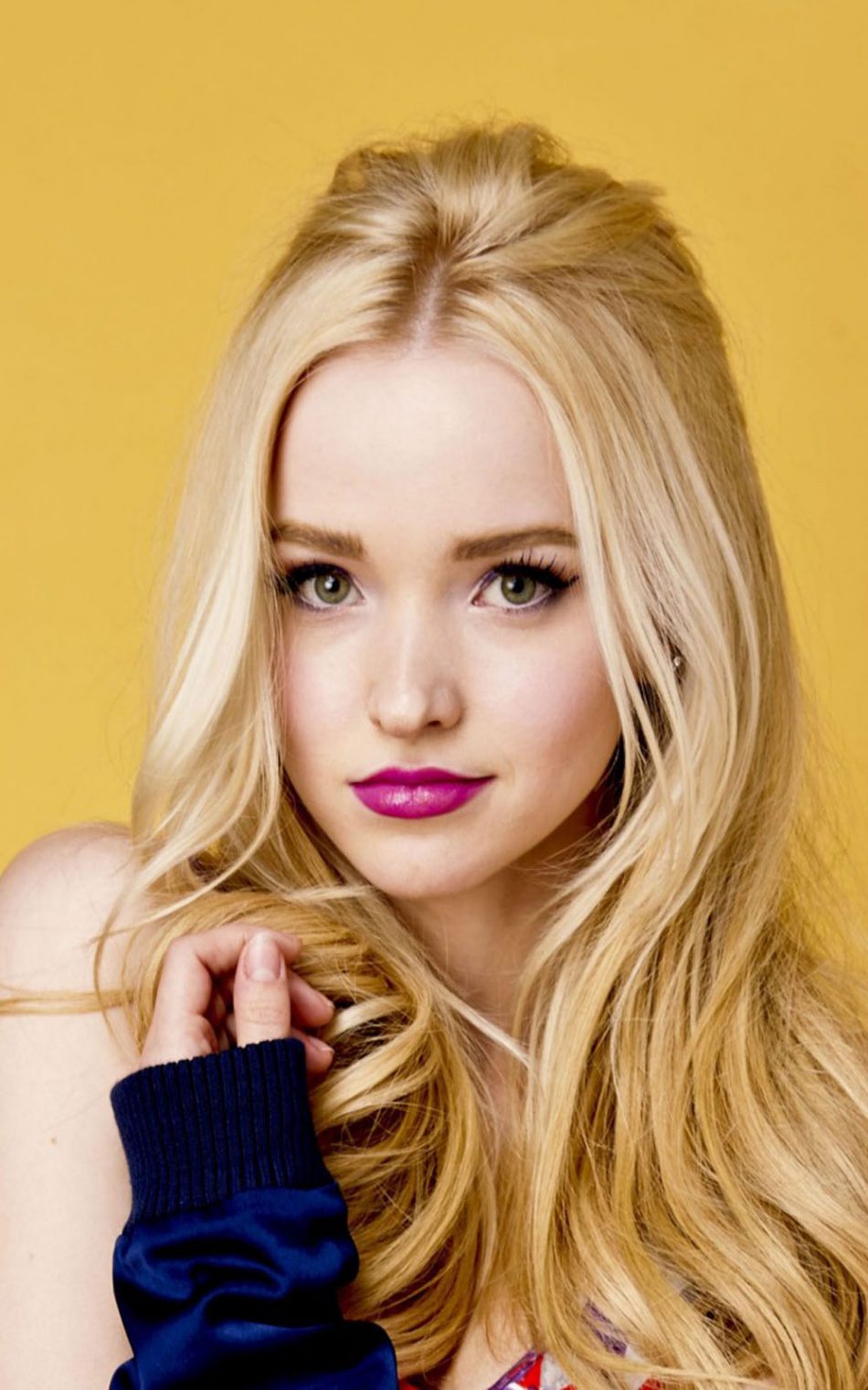 Dove Cameron 4K Ultra HD Mobile Wallpaper