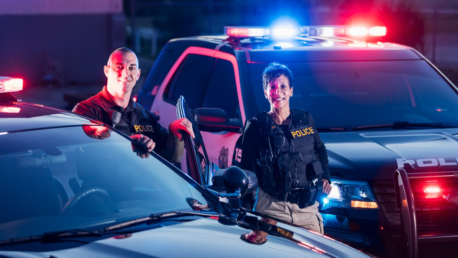 How much money do police officers make?