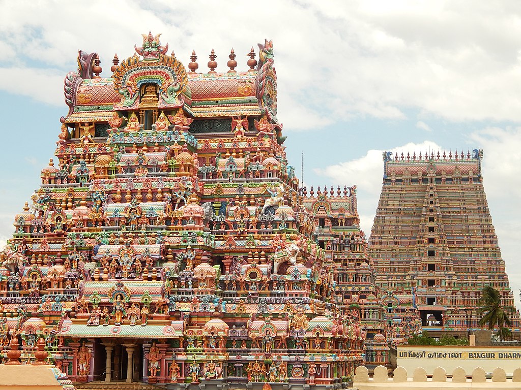 Srirangam, sculptural grandeur and glory