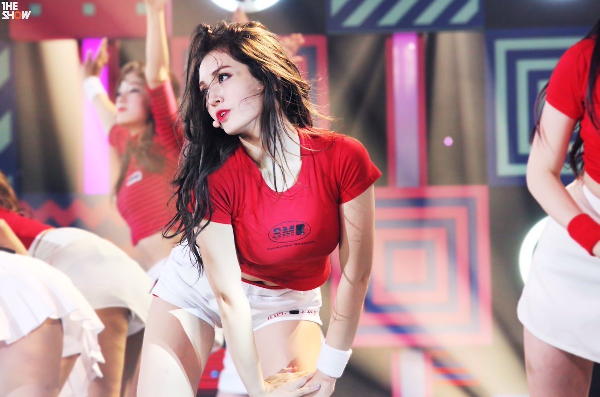 image about somi. See more about somi, ioi and kpop