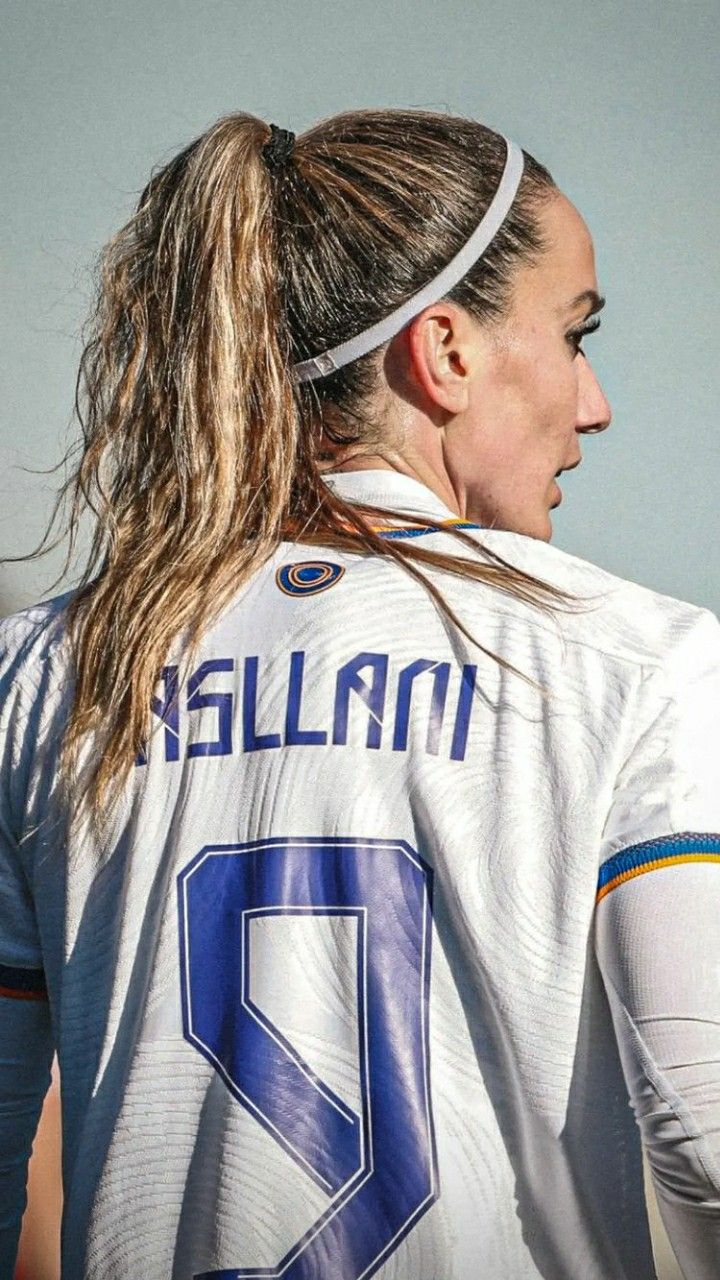 Kosovare Asllani