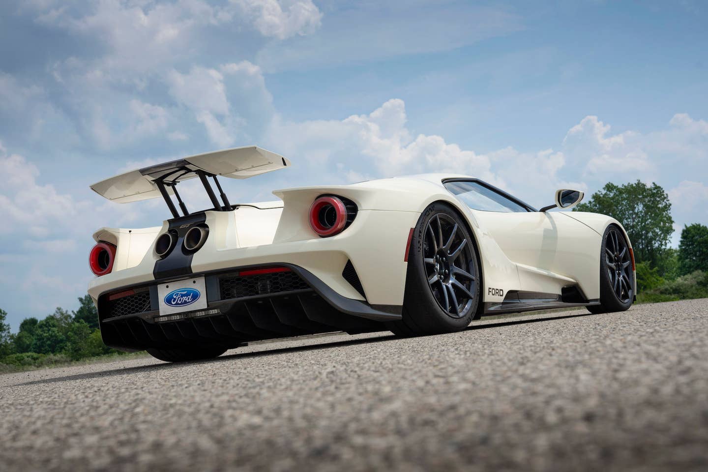 2022 Ford GT '64 Heritage Edition Honors One of the Oldest Surviving GTs