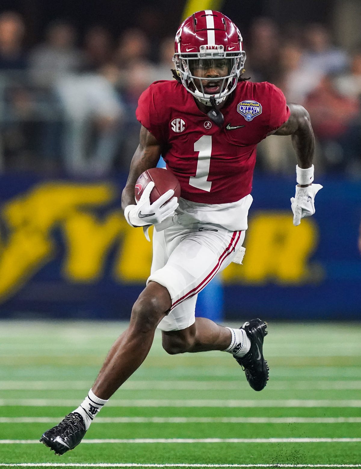 Detroit Lions take Alabama's Jameson Williams in 2022 NFL Draft