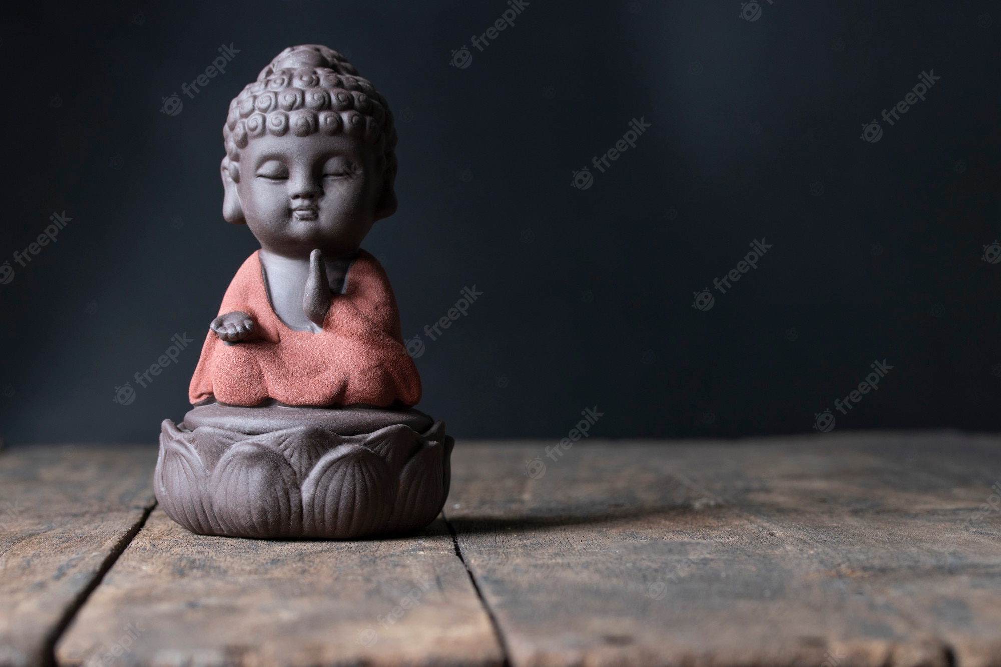 Premium Photo. Buddha image sit on lotus blessing prayer