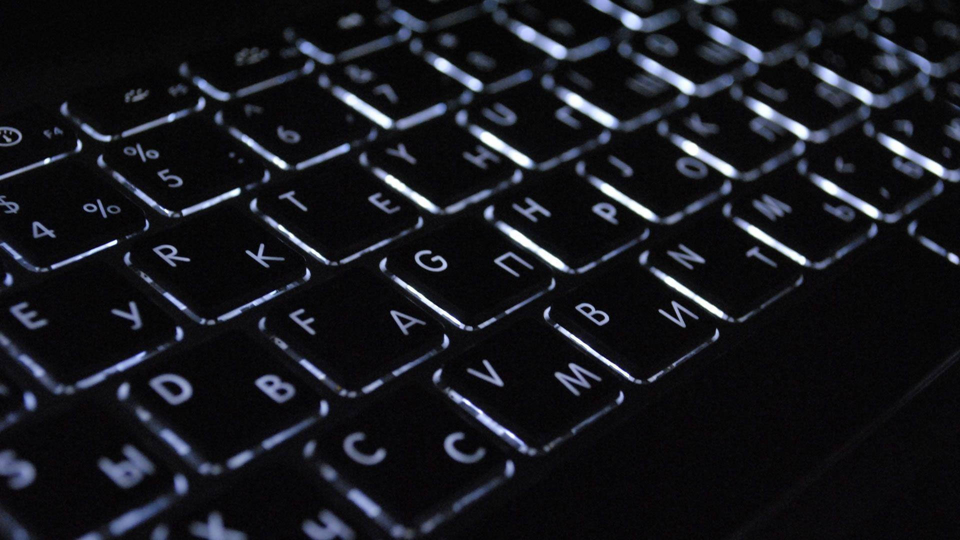 Download Technology Backlit Keyboard Wallpaper