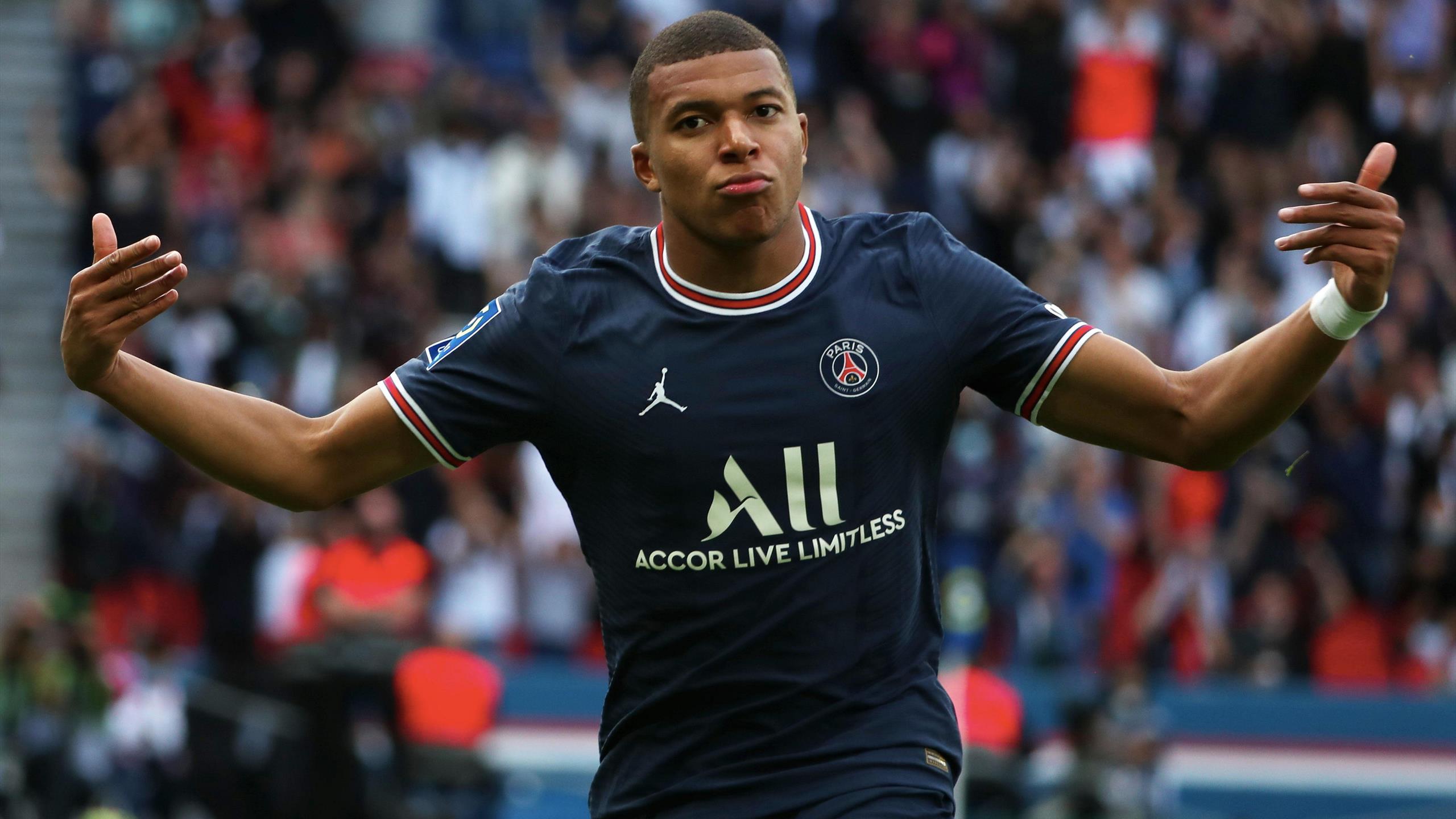 Psg transfermarkt. Мбаппе футболист ПСЖ. Килиан Мбаппе ПСЖ. Мбаппе ПСЖ 2018. Kylian Mbappe.