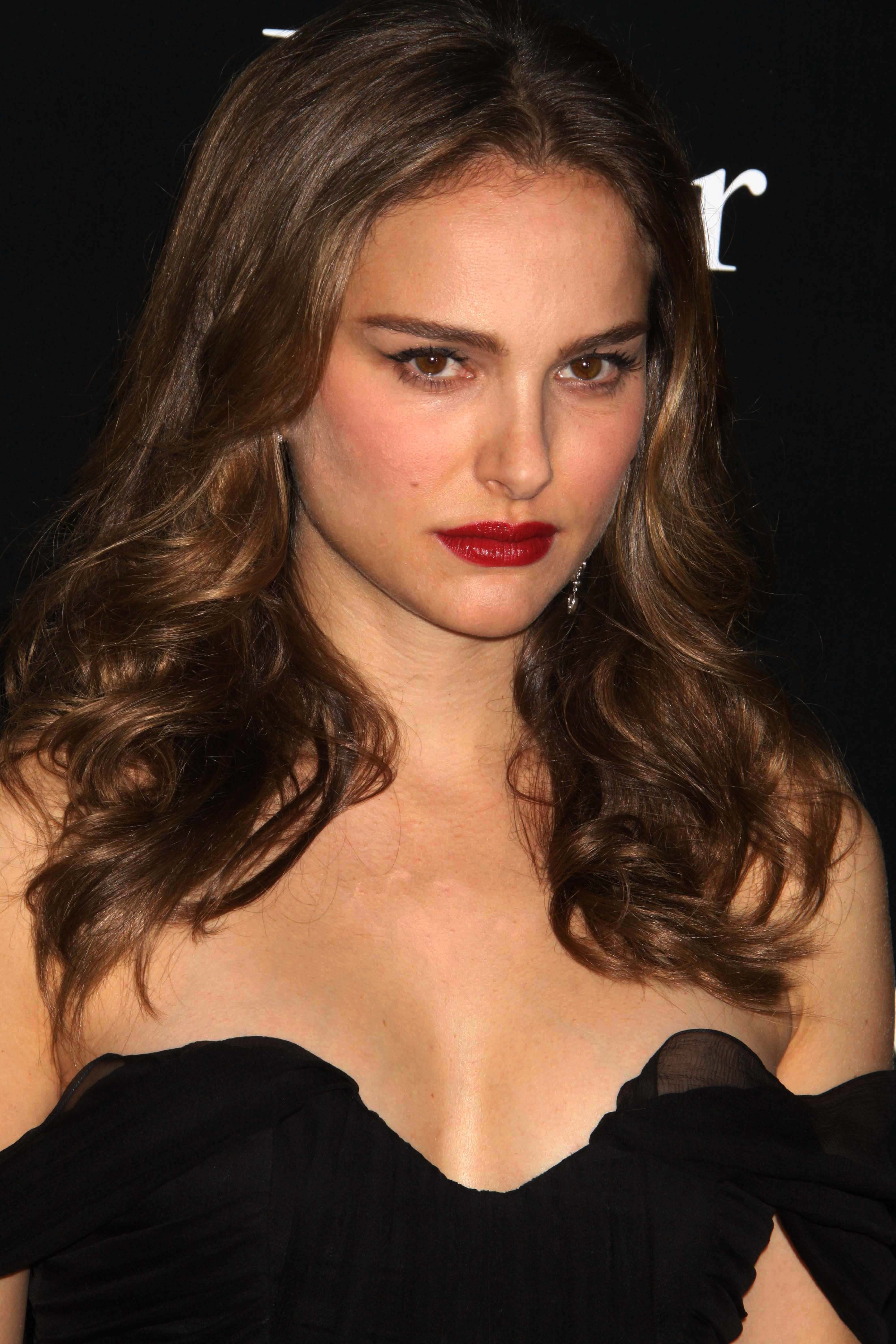 of Natalie 4K wallpaper for your desktop or mobile screen