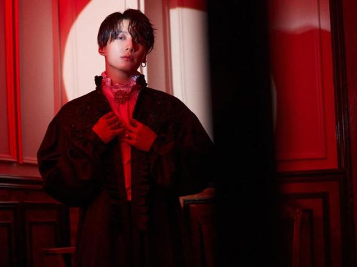BTS' Jungkook Unveils 8 Vampire Themed Picture From Photo Folio Time Difference