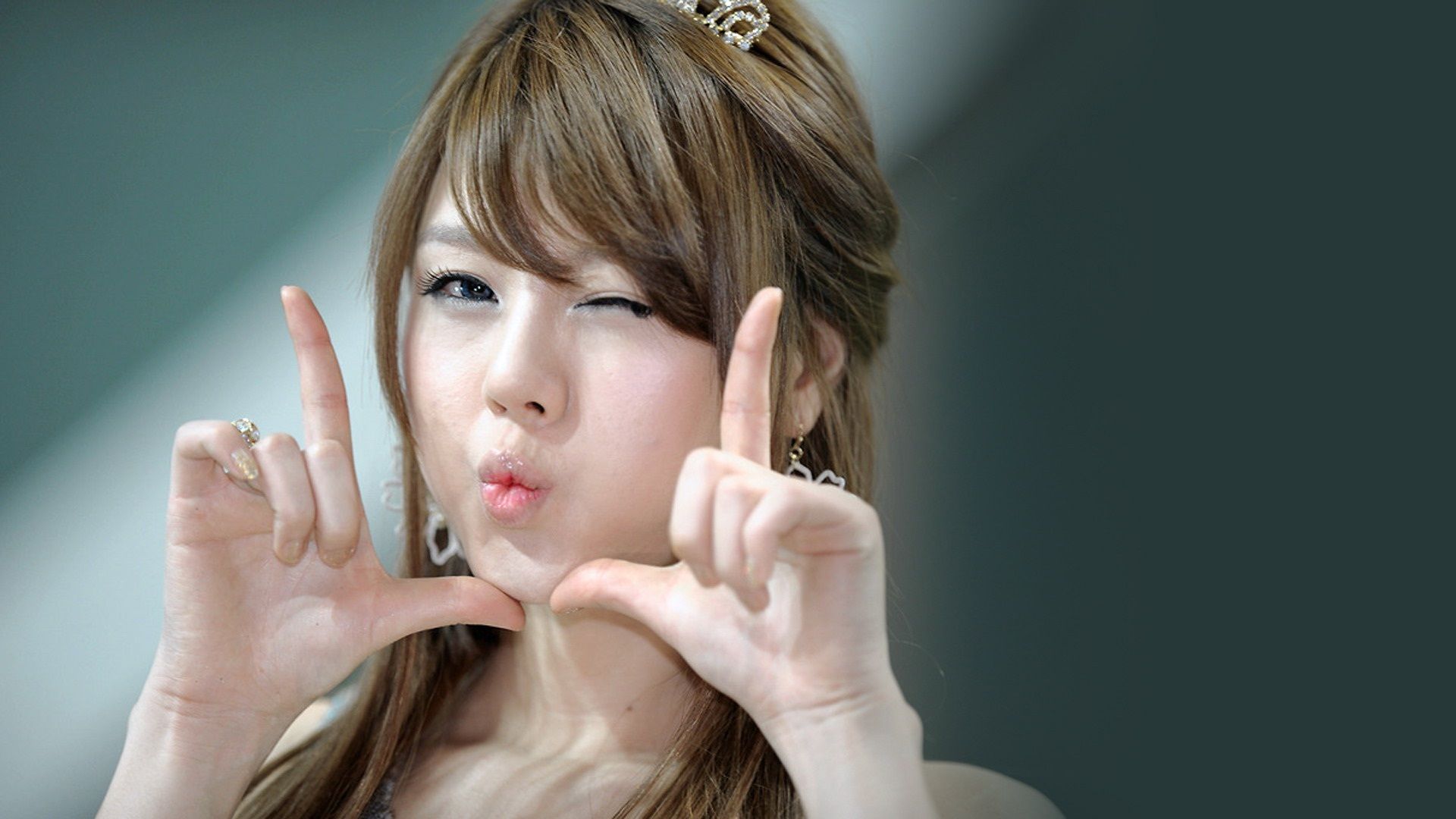 Cute Korean Girls Wallpaper