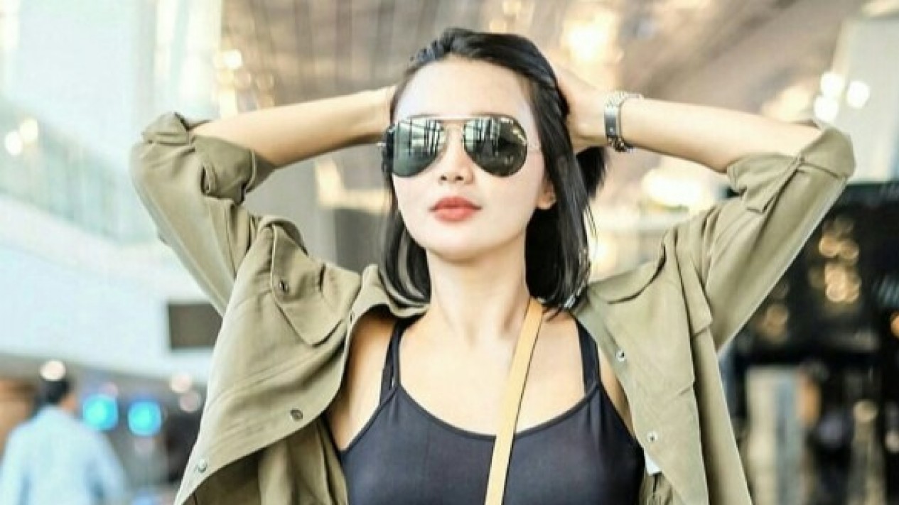 Wika Salim Terlihat Pangling dengan Pakaian Serba Putih, Bikin Gemas!