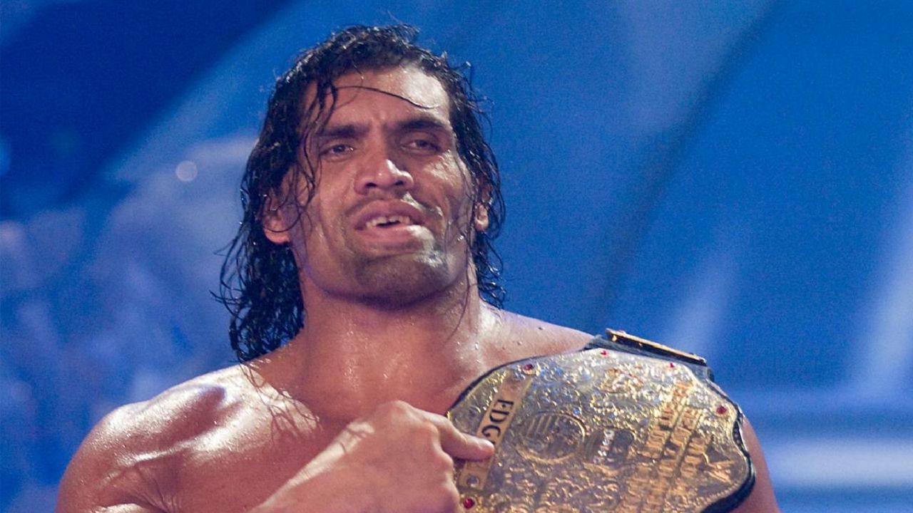 I'll Be Putting That Guy Over 15 Time Champion's Reaction When A Locker Room Of Men Made Fun Of The Great Khali